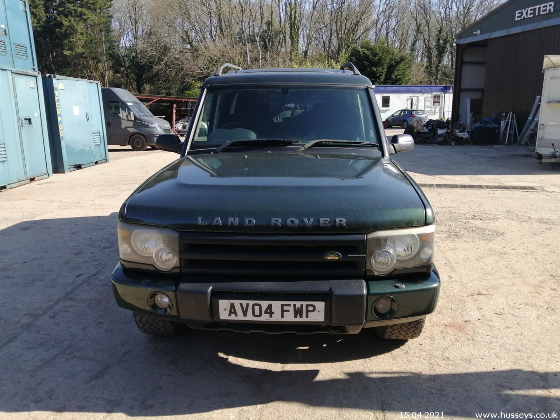 04/04 LAND ROVER DISCOVERY LANDMARK TD5 A - 2495cc 5dr Estate (Green) - Image 2 of 13