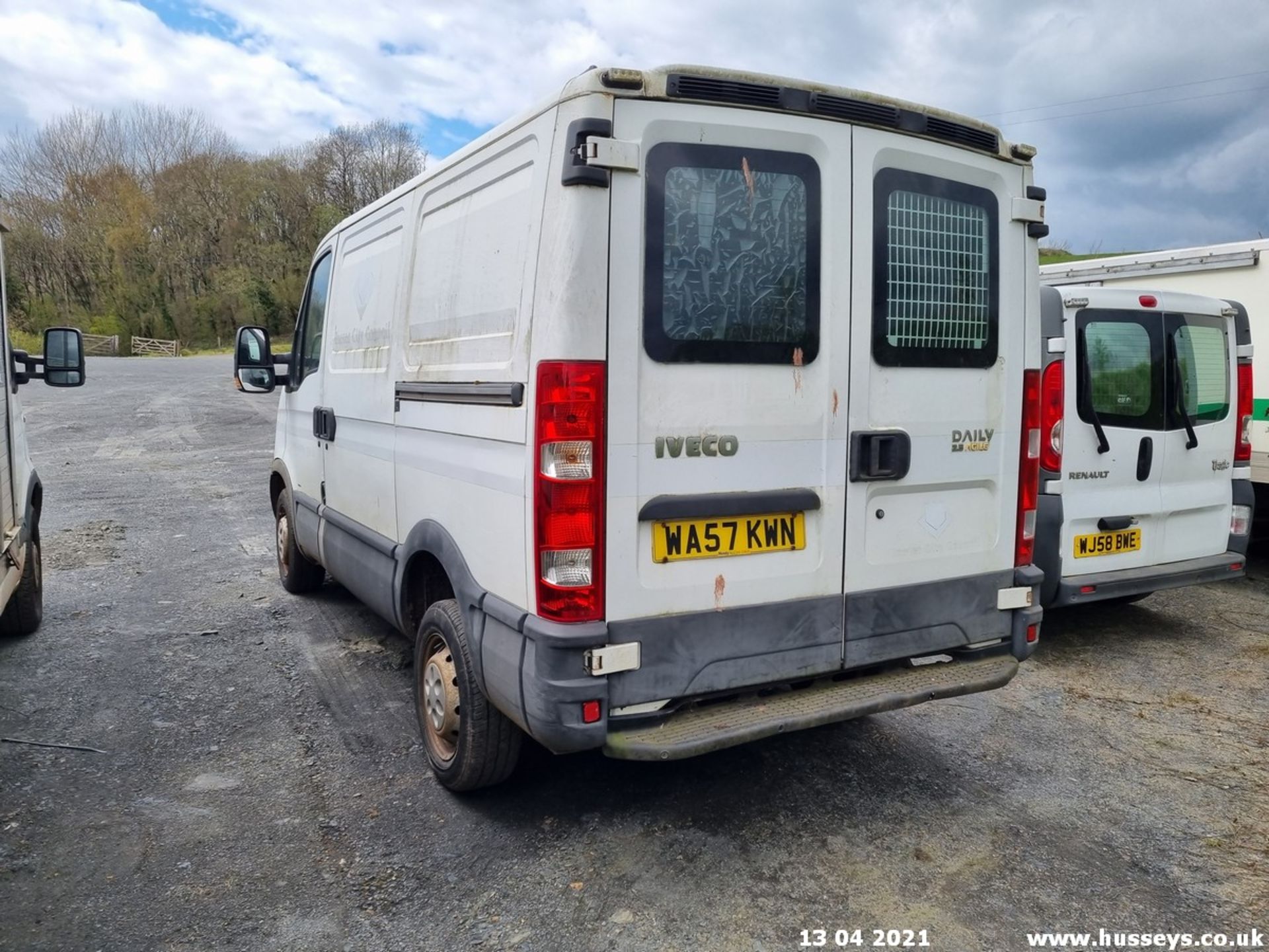 07/57 IVECO DAILY 29L10 SWB - 2287cc 5dr Van (White, 39k) - Image 6 of 14