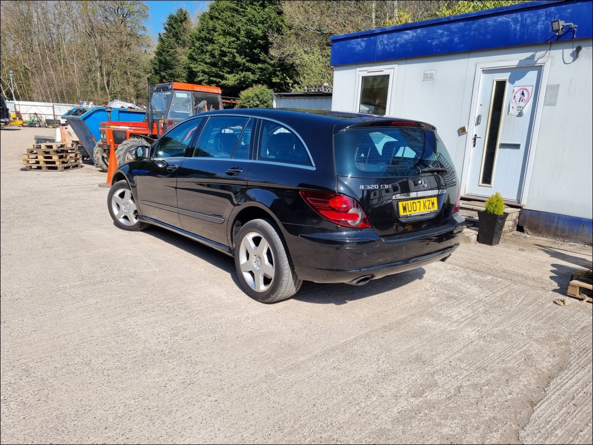 07/07 MERCEDES R320 L SPORT CDI A - 2987cc 5dr Estate (Black, 214k) - Image 7 of 14