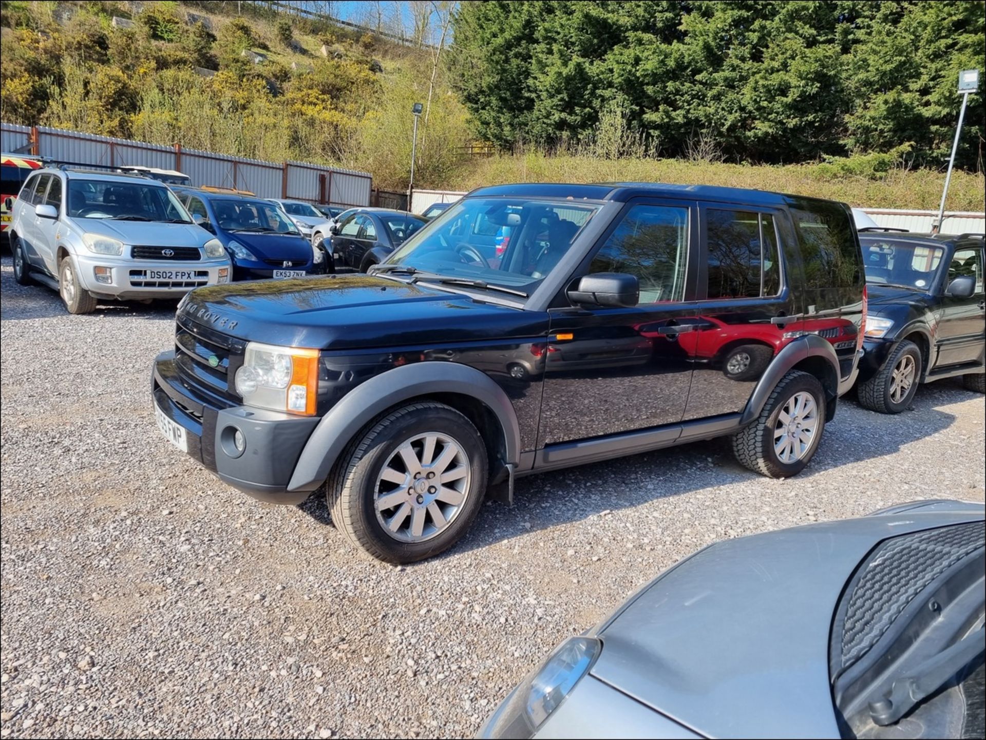 05/55 LAND ROVER DISCOVERY 3 TDV6 SE AUTO - 2720cc 5dr Estate (Blue, 236k) - Image 9 of 19