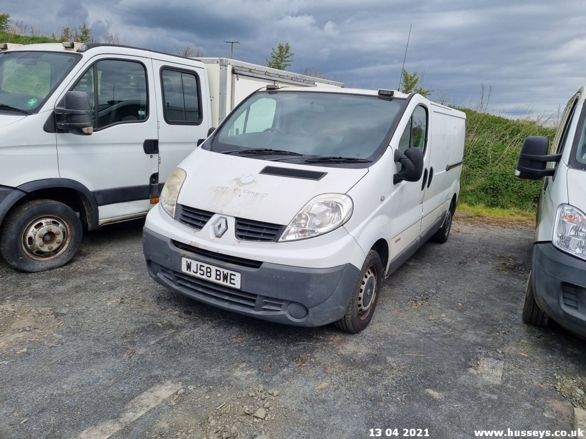 08/58 RENAULT TRAFIC LL29 DCI 115 - 1995cc 5dr Van (White, 67k) - Image 3 of 14