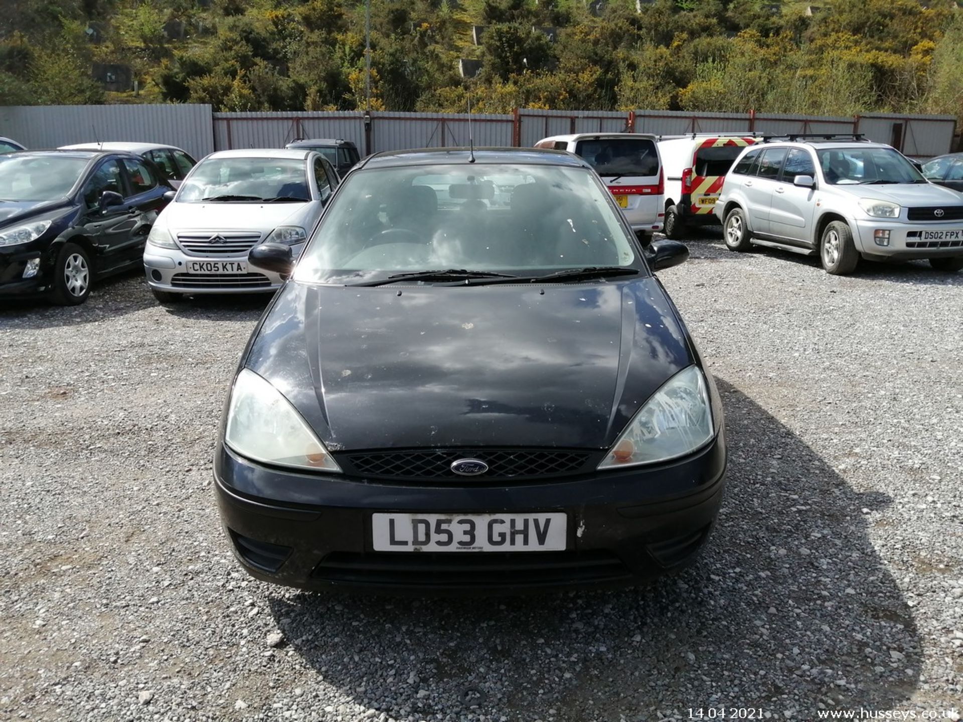 03/53 FORD FOCUS LX TDCI - 1753cc 5dr Hatchback (Black) - Image 2 of 14