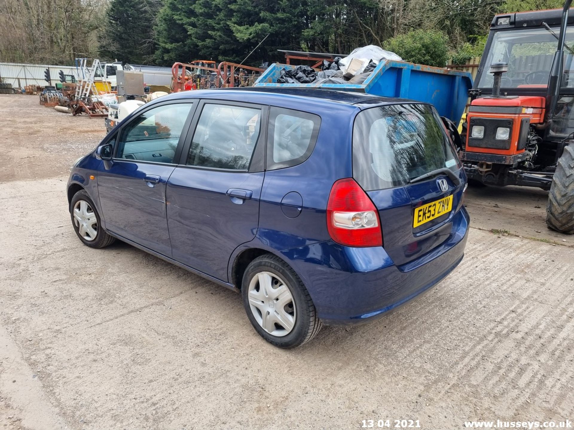 03/53 HONDA JAZZ SE CVT - 1339cc 5dr Hatchback (Blue, 172k) - Image 2 of 13