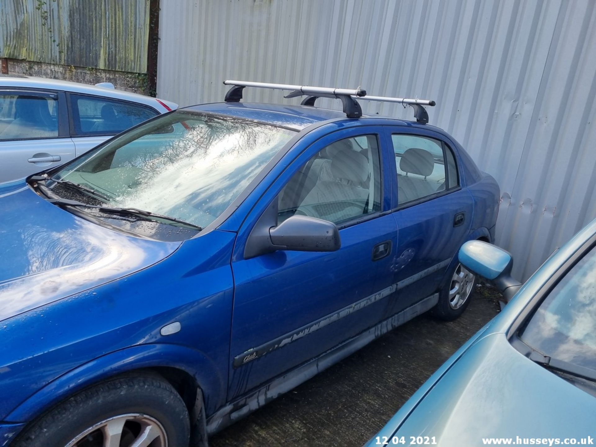 01/51 VAUXHALL ASTRA CLUB 16V AUTO - 1598cc 5dr Hatchback (Blue, 104k) - Image 9 of 9