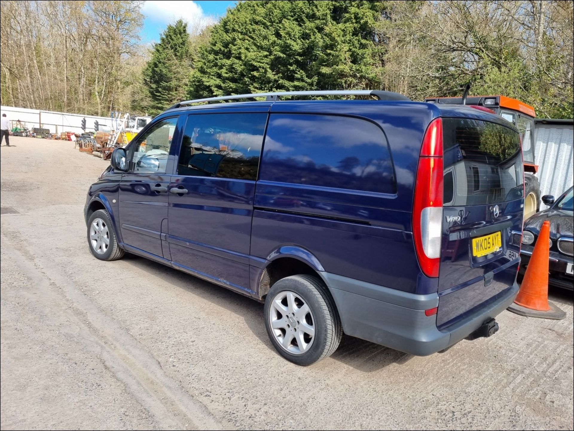 05/05 MERCEDES VITO 111 CDI LONG - 2148cc 5.dr Van (Mauve/purple, 120k) - Image 3 of 12