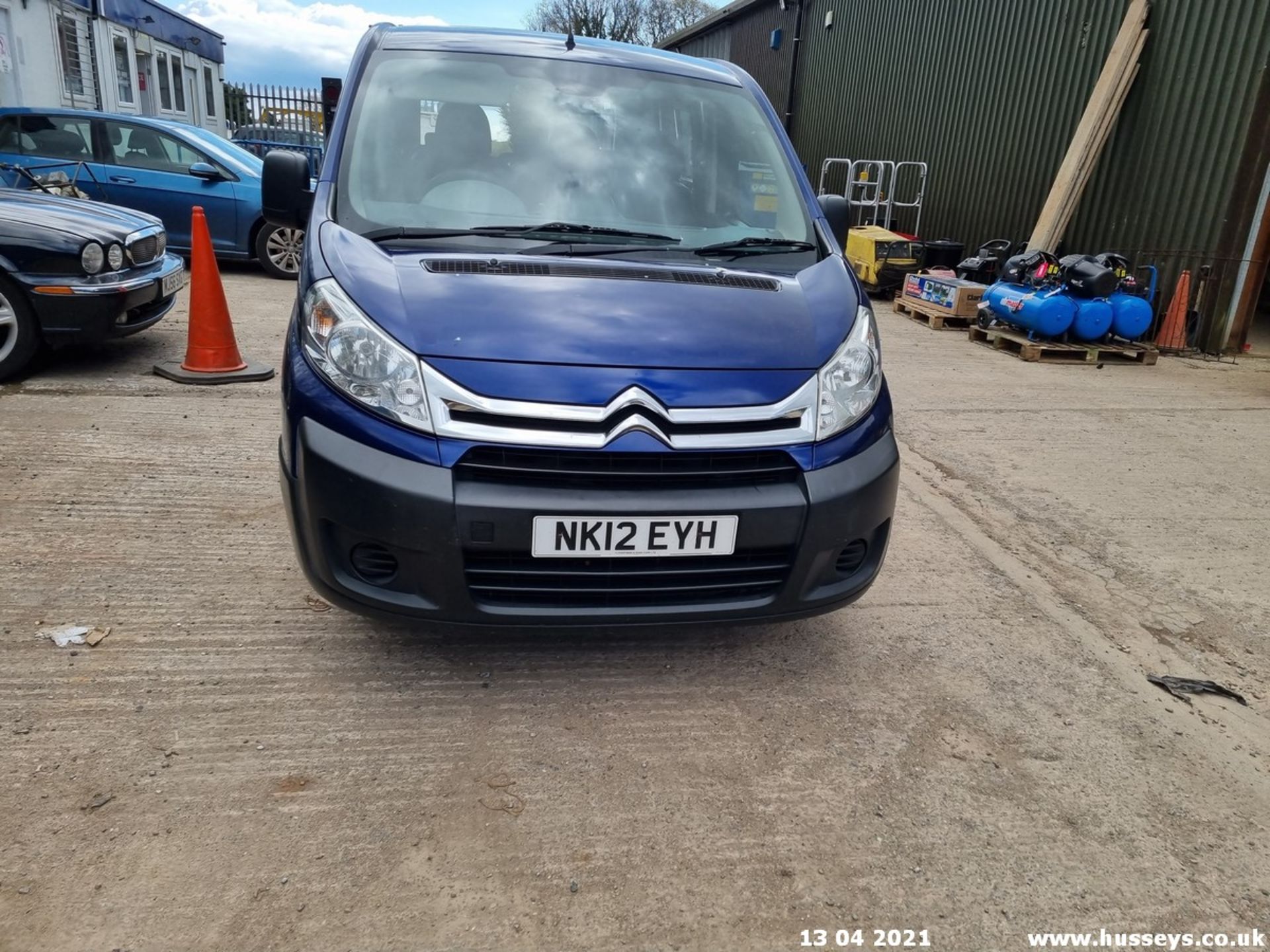 12/12 CITROEN DISPATCH COMBI L1H1 HDI W/CHAIR ACC - 1997cc 6dr MPV (Blue, 240k) - Image 2 of 10