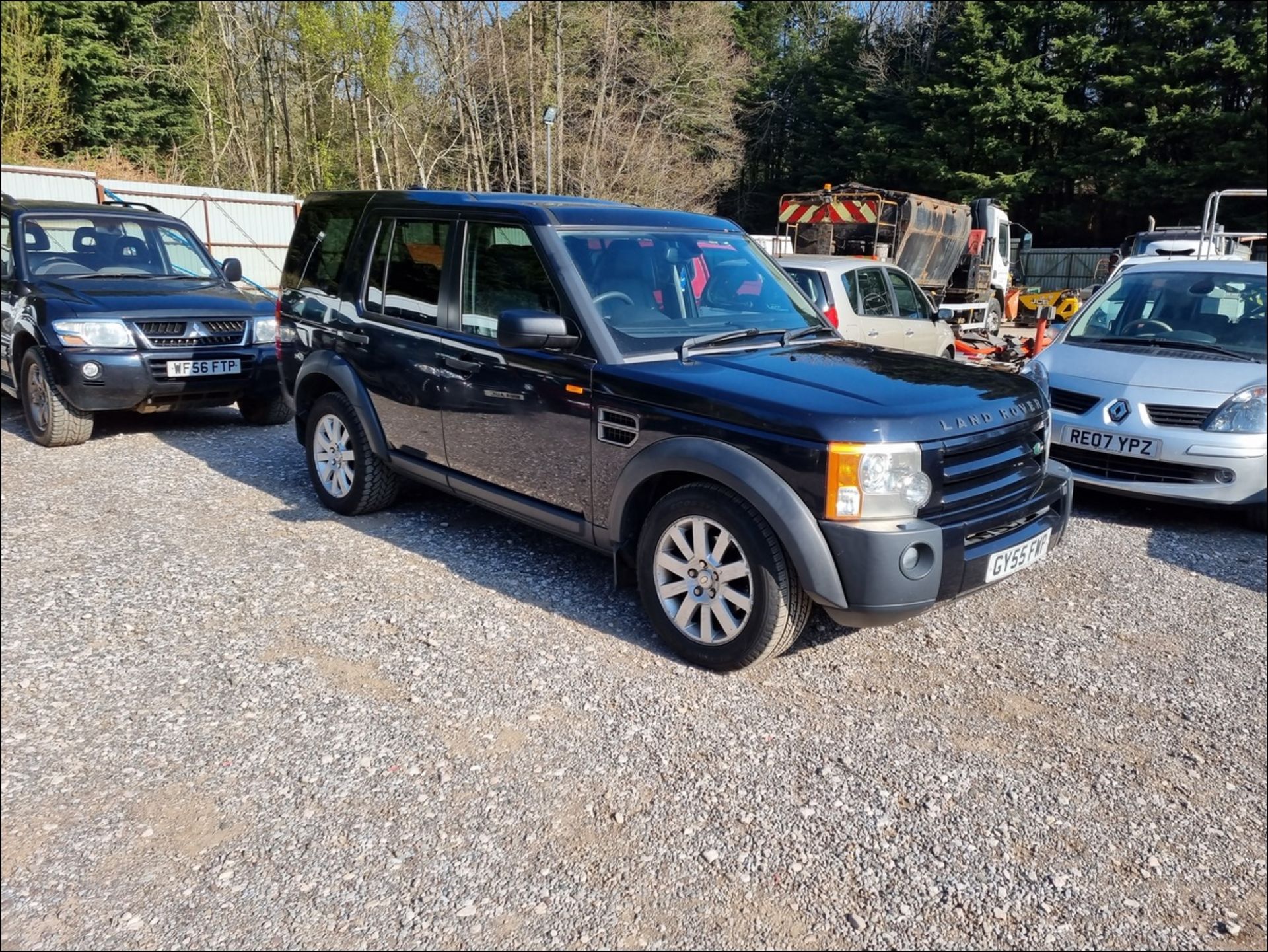 05/55 LAND ROVER DISCOVERY 3 TDV6 SE AUTO - 2720cc 5dr Estate (Blue, 236k) - Image 4 of 19