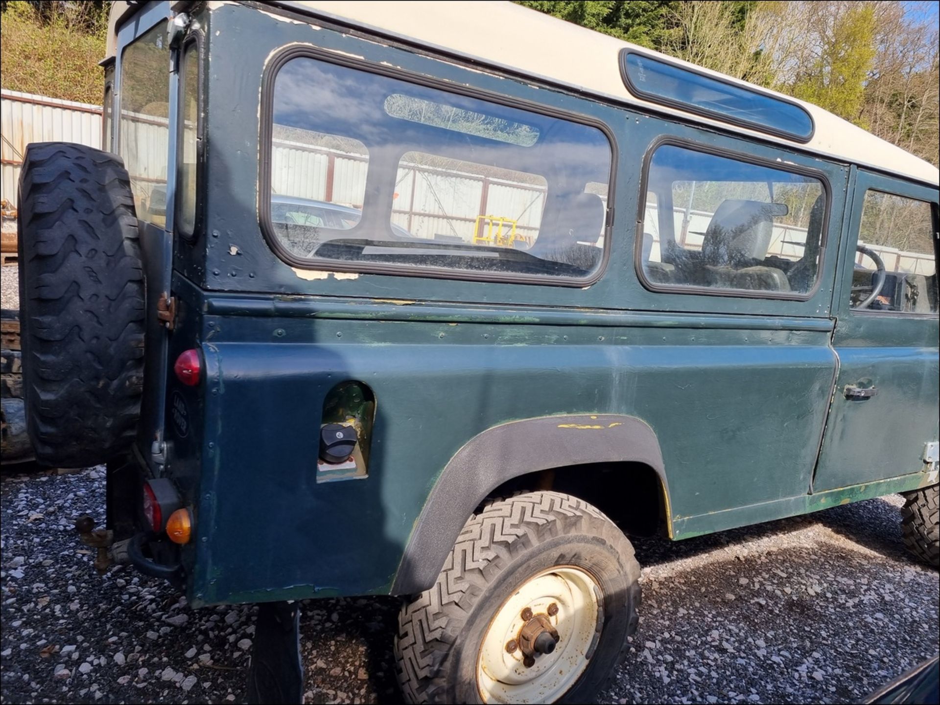 1989 LAND ROVER 110 4C SW D - 2495cc 3dr 4x4 (Green) - Image 9 of 11