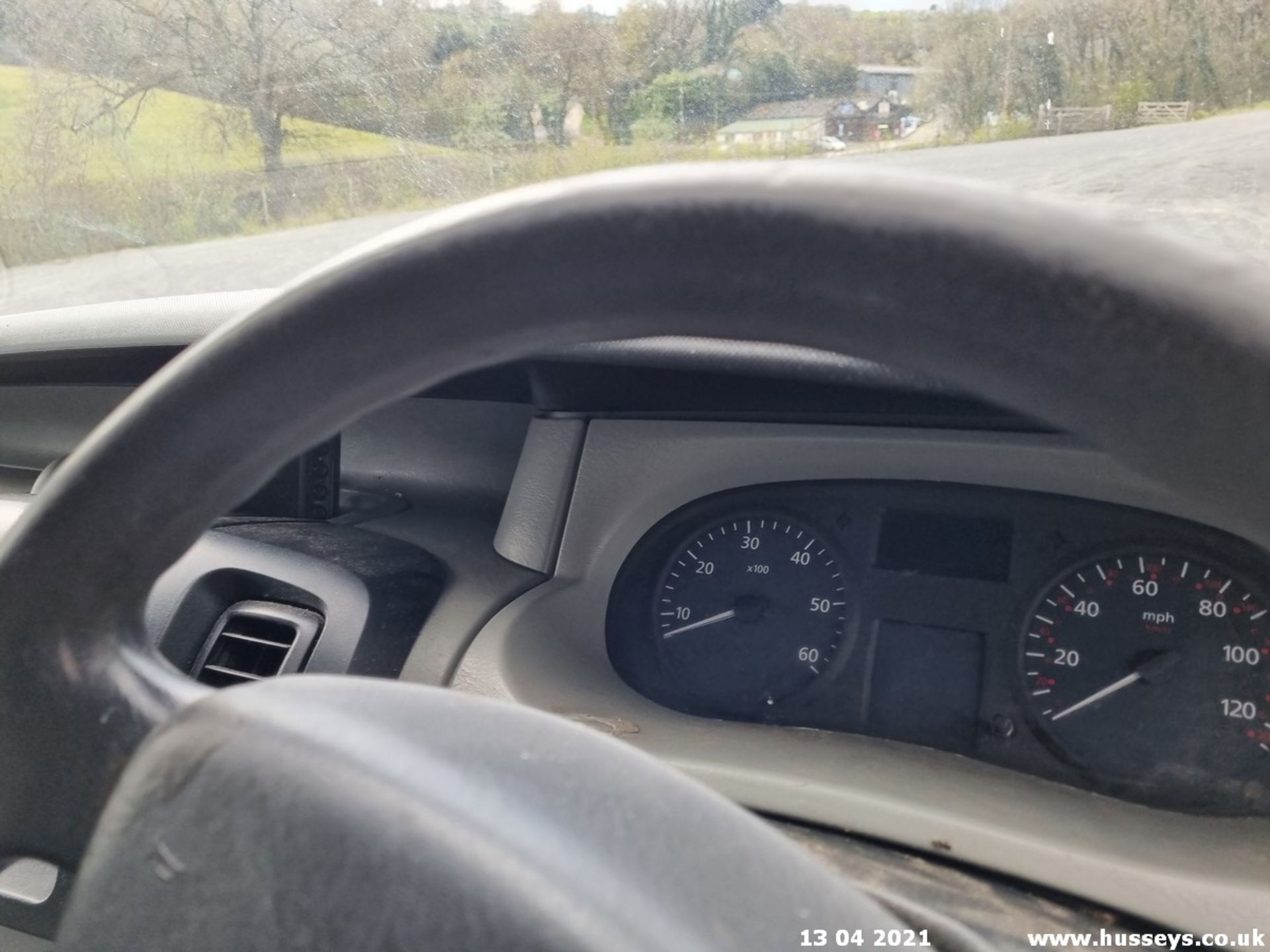 08/58 RENAULT TRAFIC LL29 DCI 115 - 1995cc 5dr Van (White, 67k) - Image 7 of 14