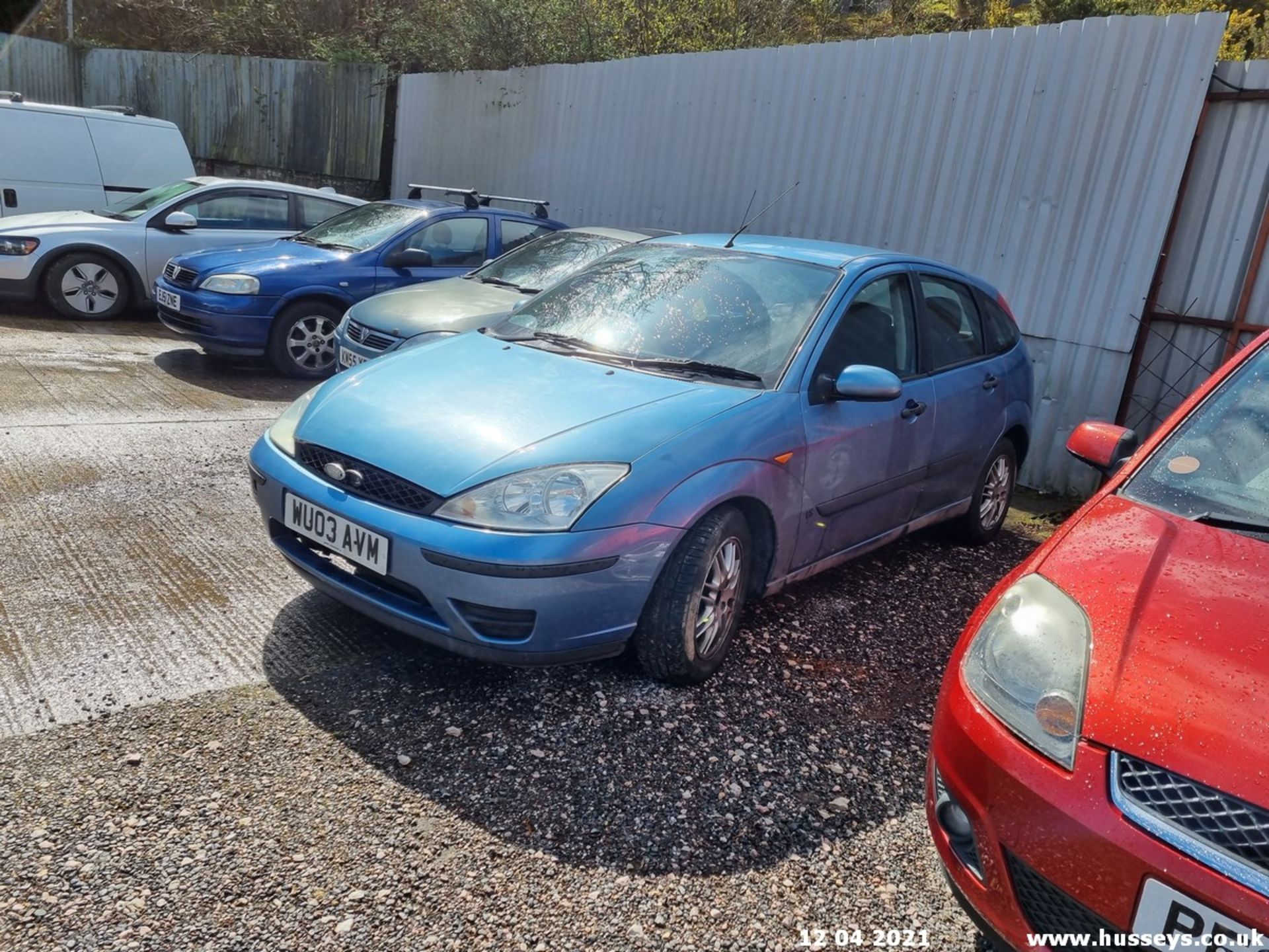 03/03 FORD FOCUS LX TDCI - 1753cc 5dr Hatchback (Blue) - Image 3 of 11