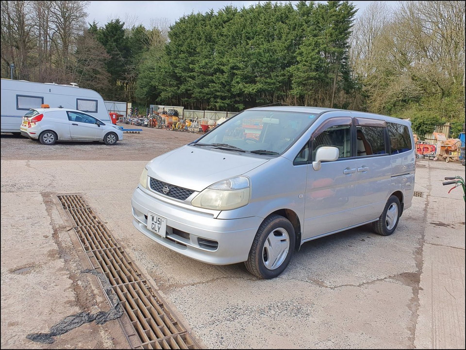 13/51 NISSAN SERENA - 1990cc 5dr MPV (Silver, 99k) - Image 14 of 16