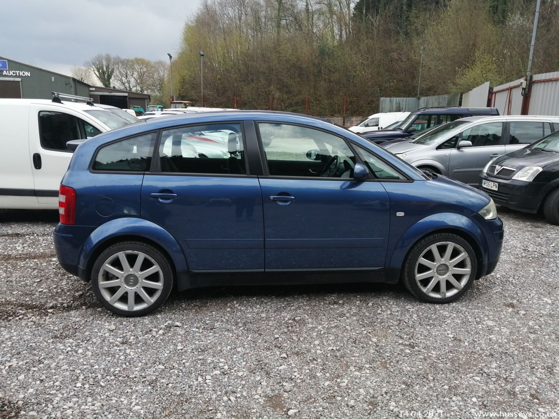 04/54 AUDI A2 FSI SPORT - 1598cc 5dr Hatchback (Blue, 95k) - Image 10 of 14