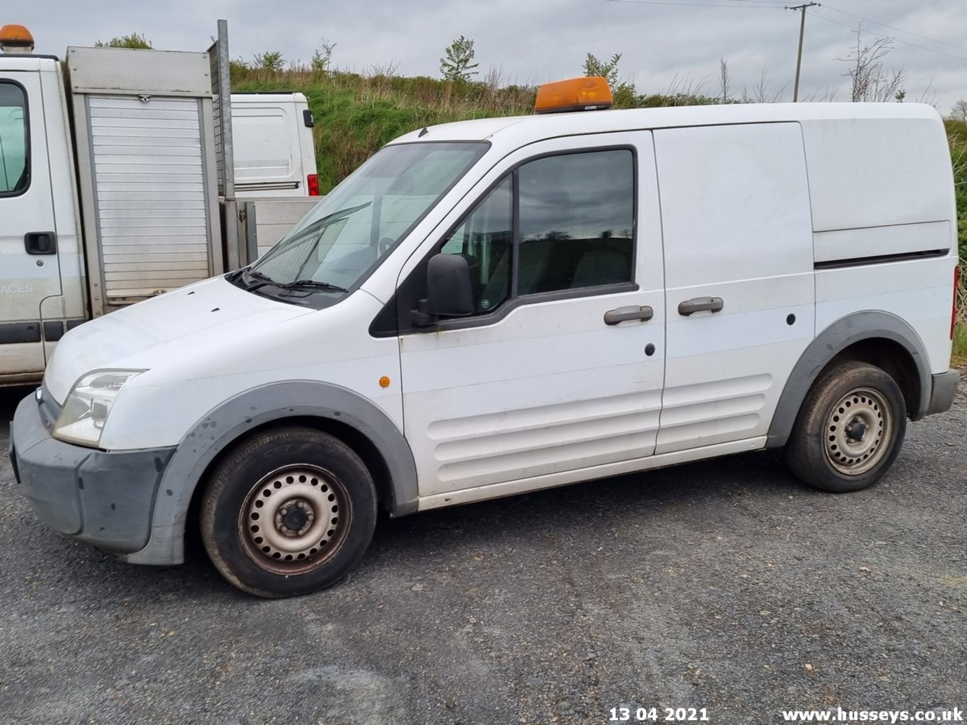 07/57 FORD TRANSIT CONN T200 75 - 1753cc 5dr Van (White, 45k)