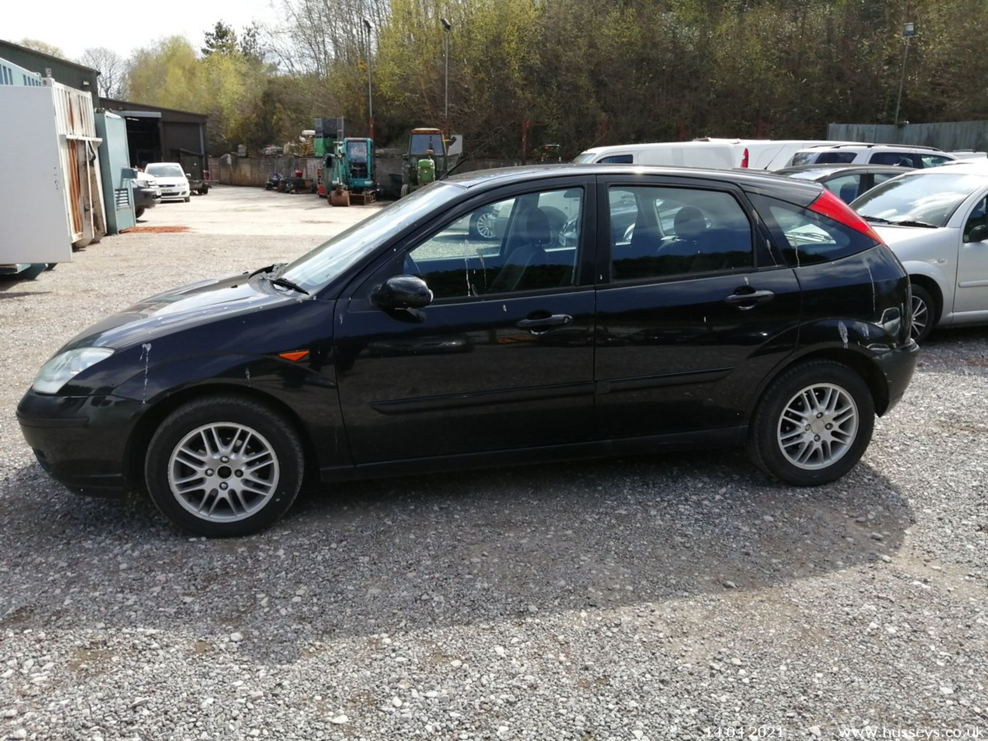 03/53 FORD FOCUS LX TDCI - 1753cc 5dr Hatchback (Black) - Image 4 of 14