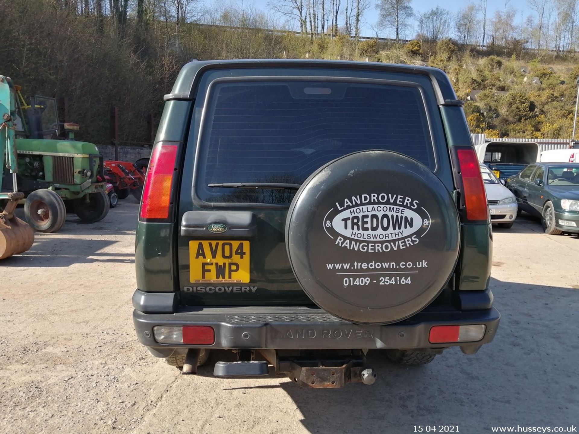 04/04 LAND ROVER DISCOVERY LANDMARK TD5 A - 2495cc 5dr Estate (Green) - Image 6 of 13