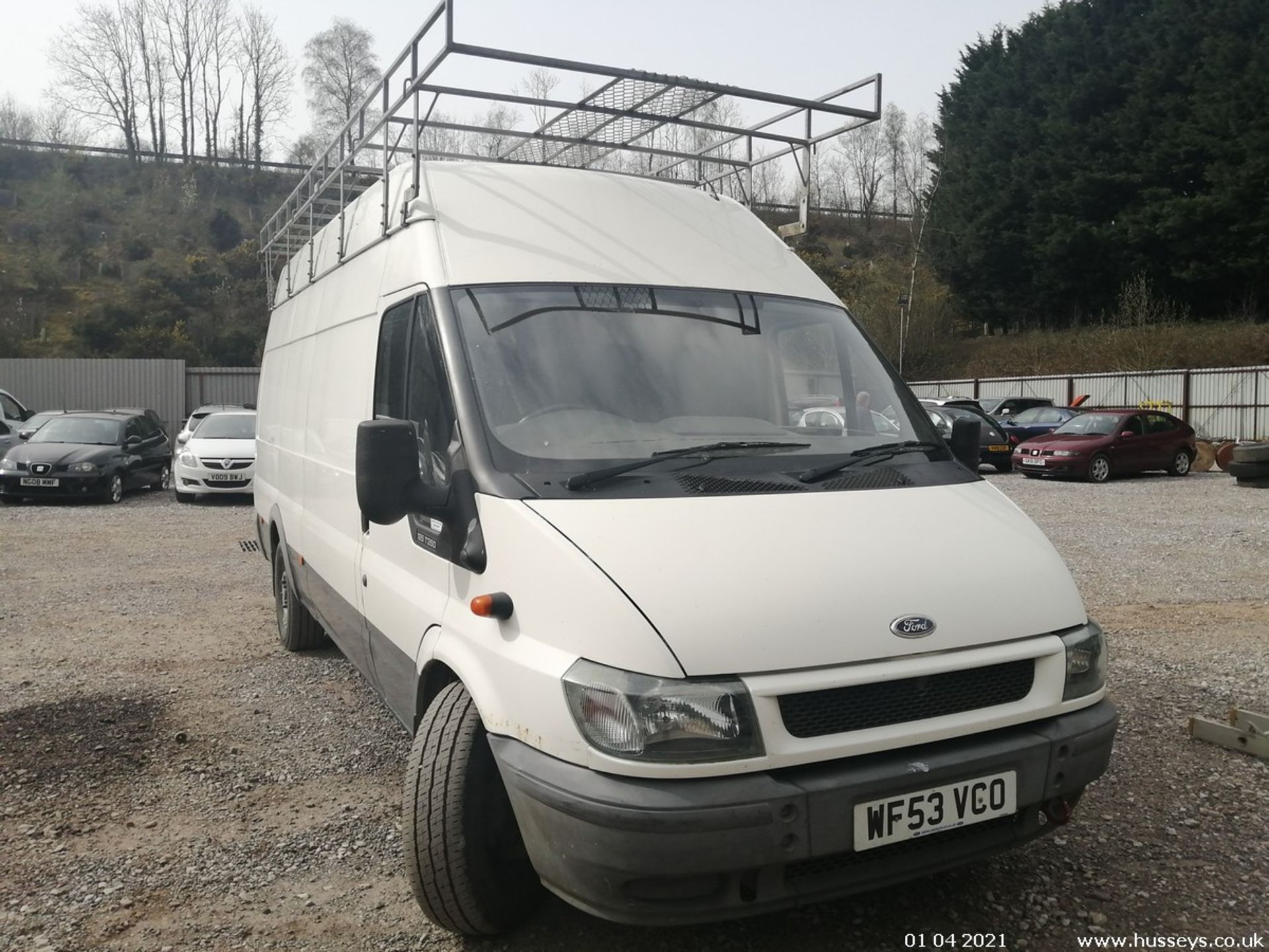 03/53 FORD TRANSIT 350 LWB TD - 2402cc 5dr Van (White, 66k) - Image 3 of 18