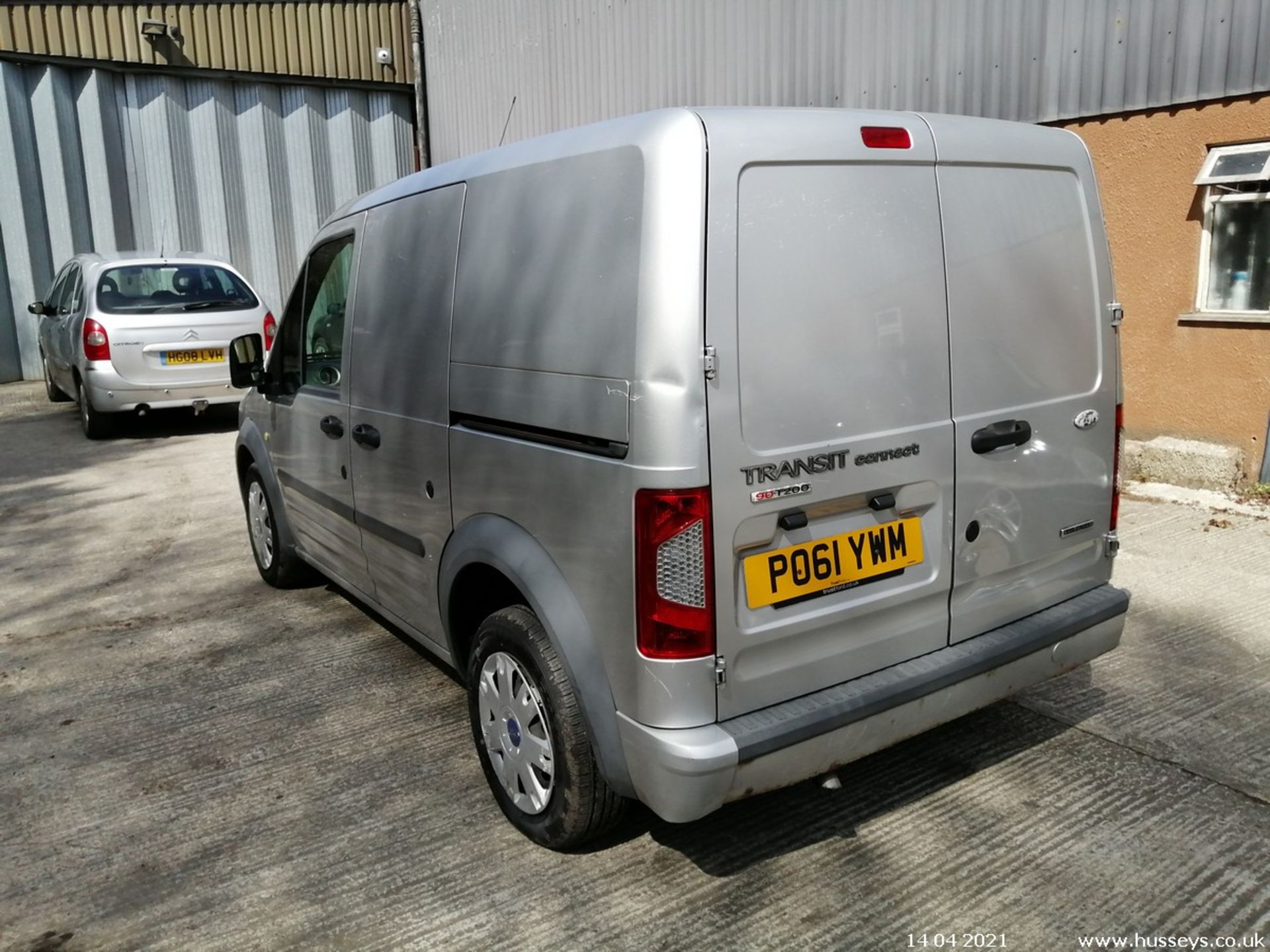 11/61 FORD TRANSIT CONNECT 90 T200 TREND - 1753cc 5dr Van (Silver, 113k) - Image 12 of 24