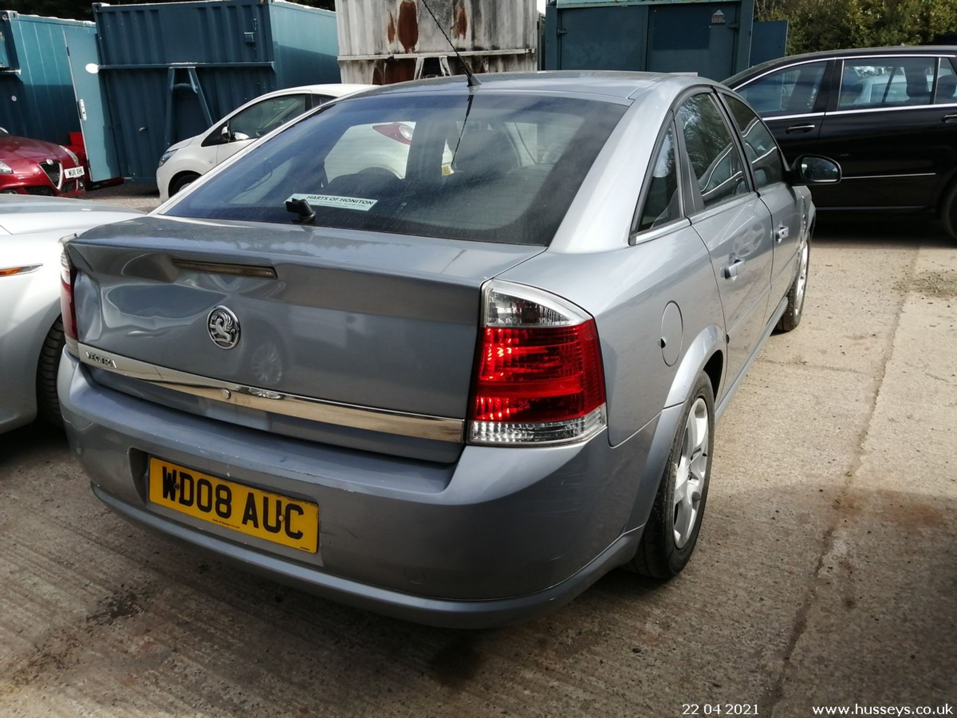 08/08 VAUXHALL VECTRA EXCLUSIV - 1796cc 5dr Hatchback (Silver) - Image 7 of 12