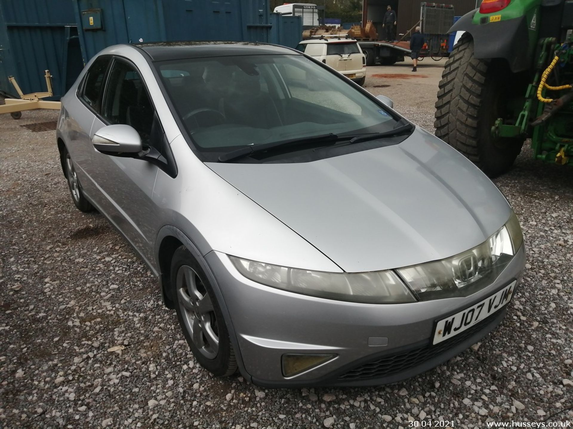 07/07 HONDA CIVIC ES I-VTEC - 1799cc 5dr Hatchback (Silver) - Image 4 of 13