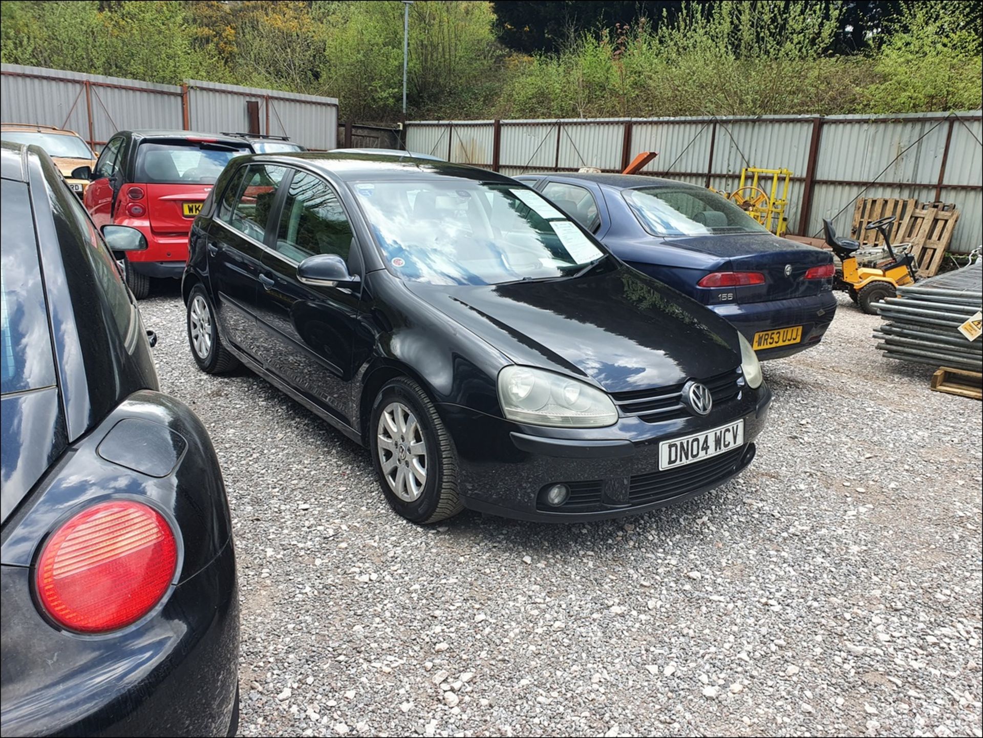 04/04 VOLKSWAGEN GOLF TDI SE - 1896cc 5dr Hatchback (Black) - Image 12 of 12