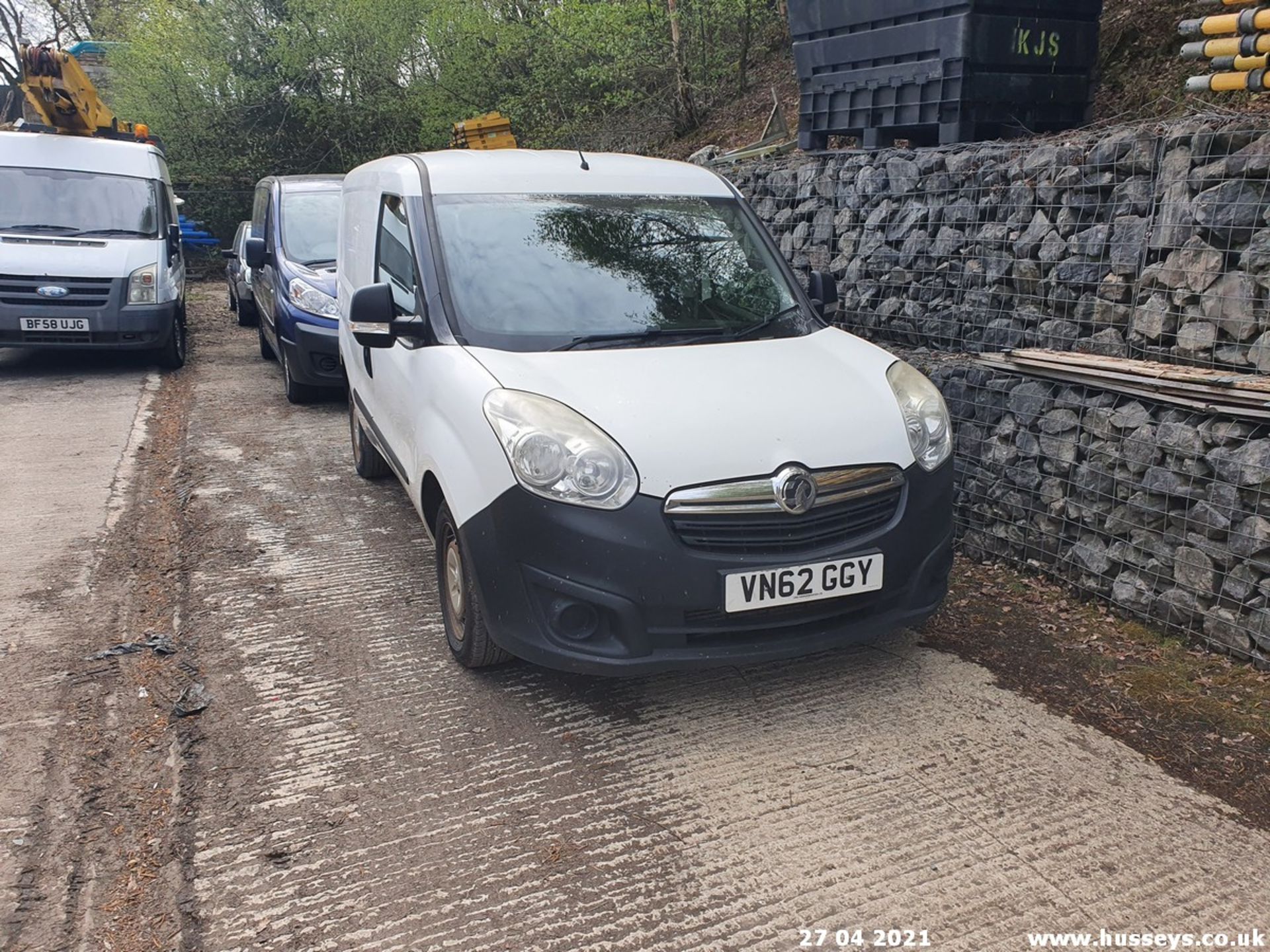 12/62 VAUXHALL COMBO 2000 L1H1 CDTI - 1248cc 3dr Van (White, 136k) - Image 3 of 12