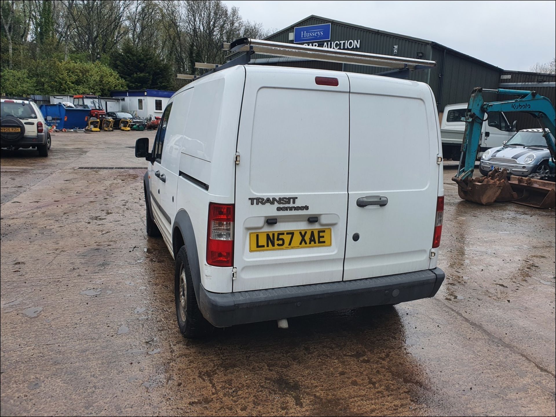 07/57 FORD TRANSIT CONNECT T200 L75 - 1753cc 5dr Van (White) - Image 10 of 12