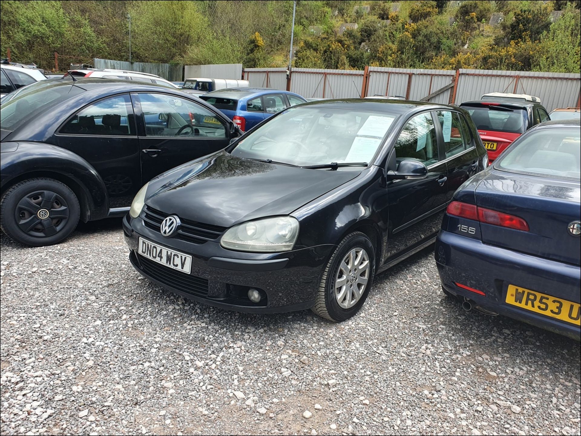 04/04 VOLKSWAGEN GOLF TDI SE - 1896cc 5dr Hatchback (Black) - Image 3 of 12