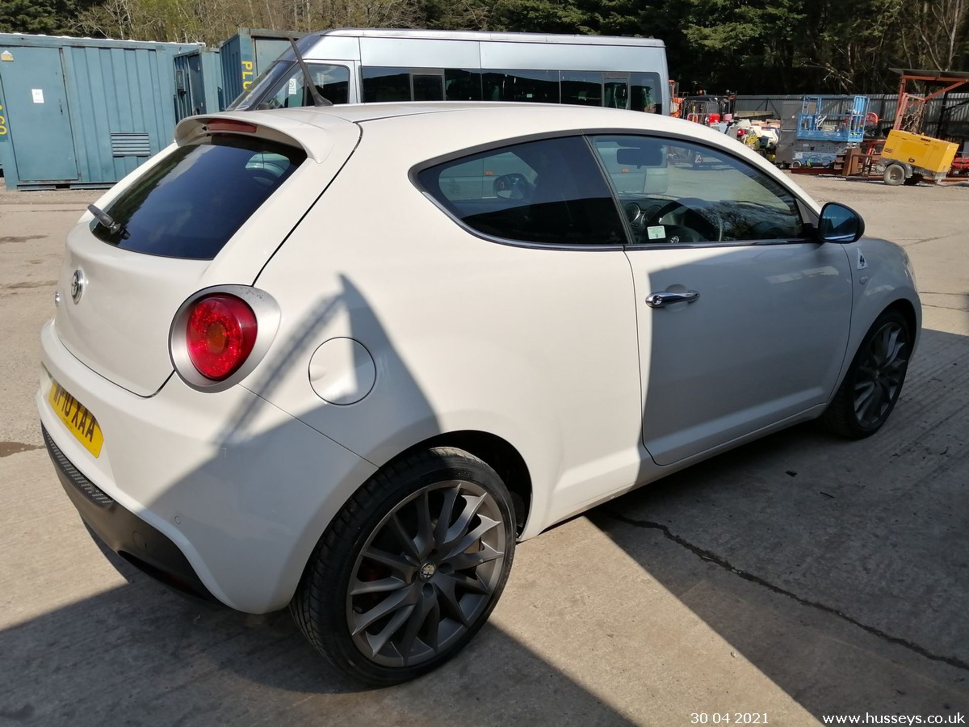 10/10 ALFA ROMEO MITO CLOVERLEAF MULTIAIR - 1368cc 3dr Hatchback (White, 12k) - Image 5 of 14