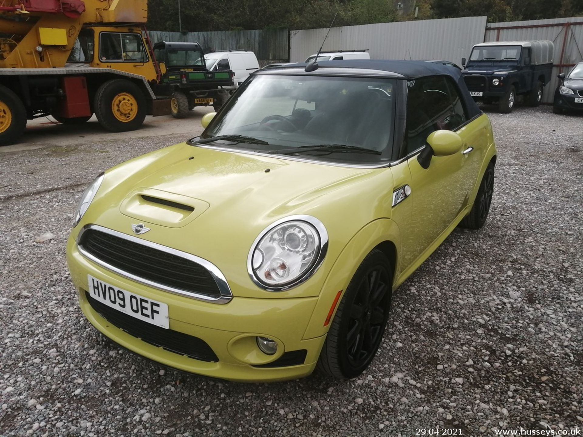 09/09 MINI COOPER S - 1598cc 2dr Convertible (Yellow, 83k) - Image 3 of 12