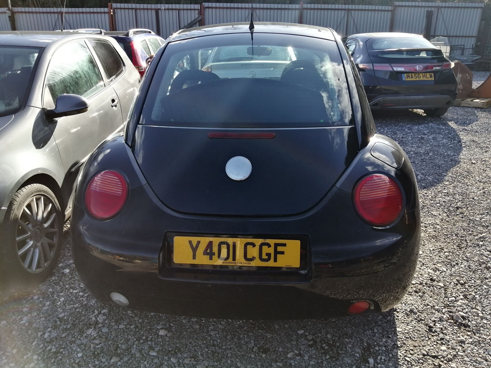 2001 VOLKSWAGEN BEETLE - 1595cc 2dr Saloon (Black, 86k) - Image 4 of 9