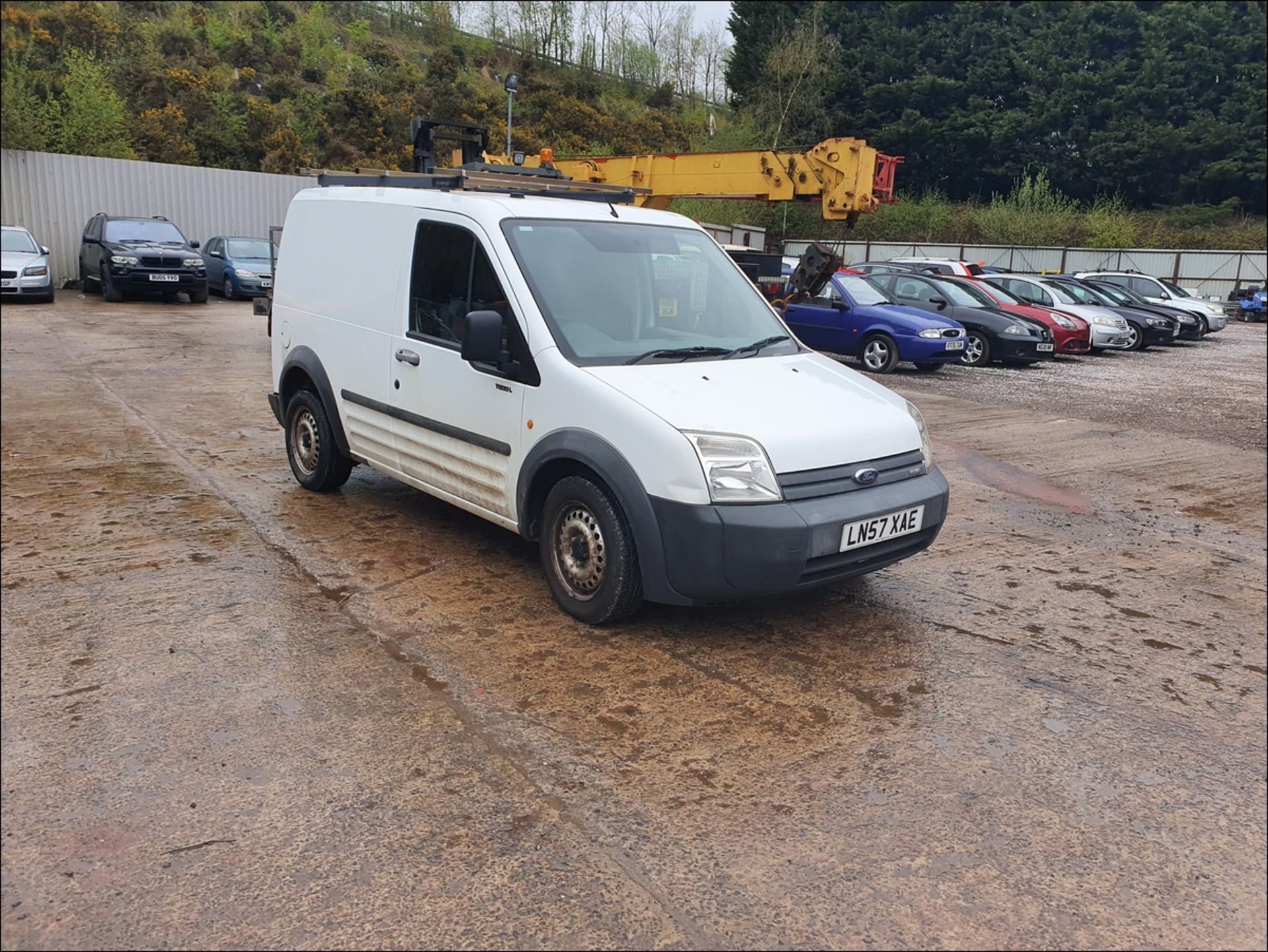 07/57 FORD TRANSIT CONNECT T200 L75 - 1753cc 5dr Van (White) - Image 2 of 12