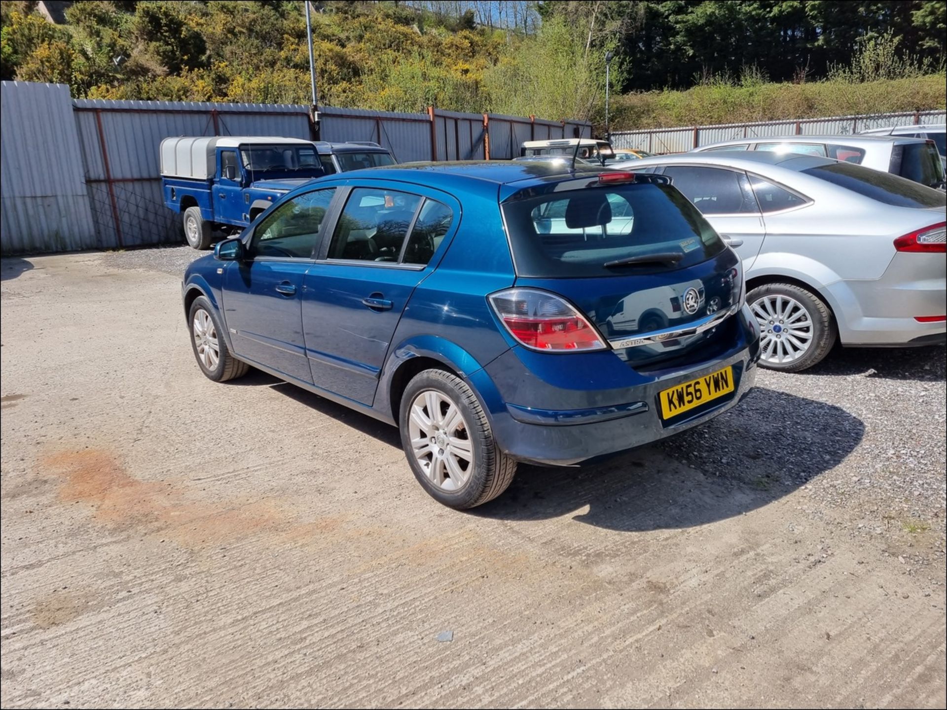 07/56 VAUXHALL ASTRA DESIGN A - 1796cc 5dr Hatchback (Turquoise, 89k) - Image 4 of 16