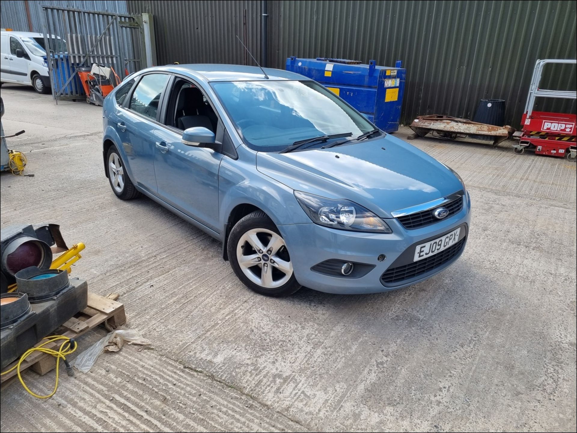 09/09 FORD FOCUS ZETEC TDCI 109 - 1560cc 5dr Hatchback (Blue, 91k) - Image 15 of 15