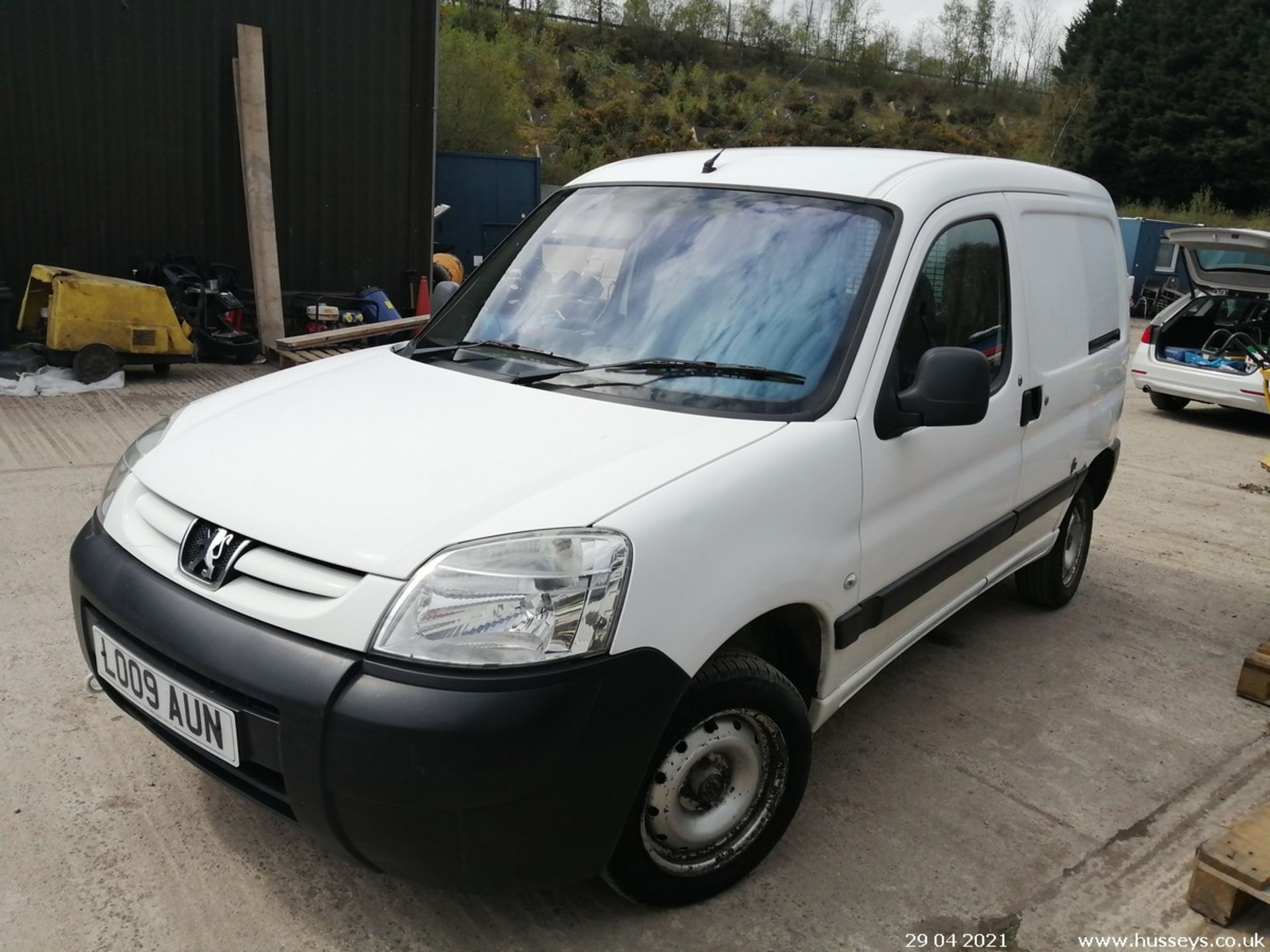 09/09 PEUGEOT PARTNER 800 ORIGIN HDI - 1560cc Van (White, 161k) - Image 3 of 11