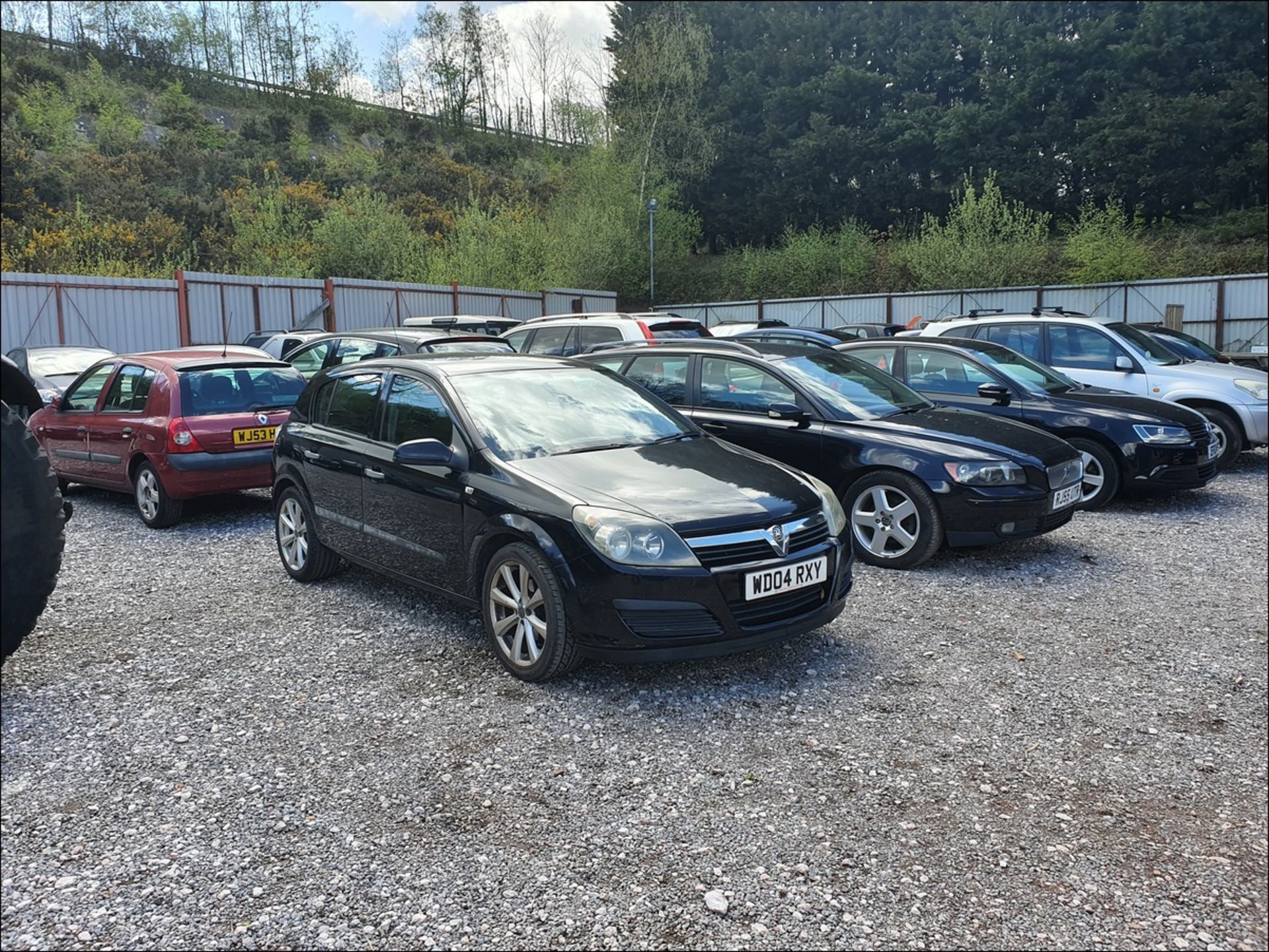 04/04 VAUXHALL ASTRA LIFE TWINPORT - 1364cc 5dr Hatchback (Black, 131k) - Image 2 of 11