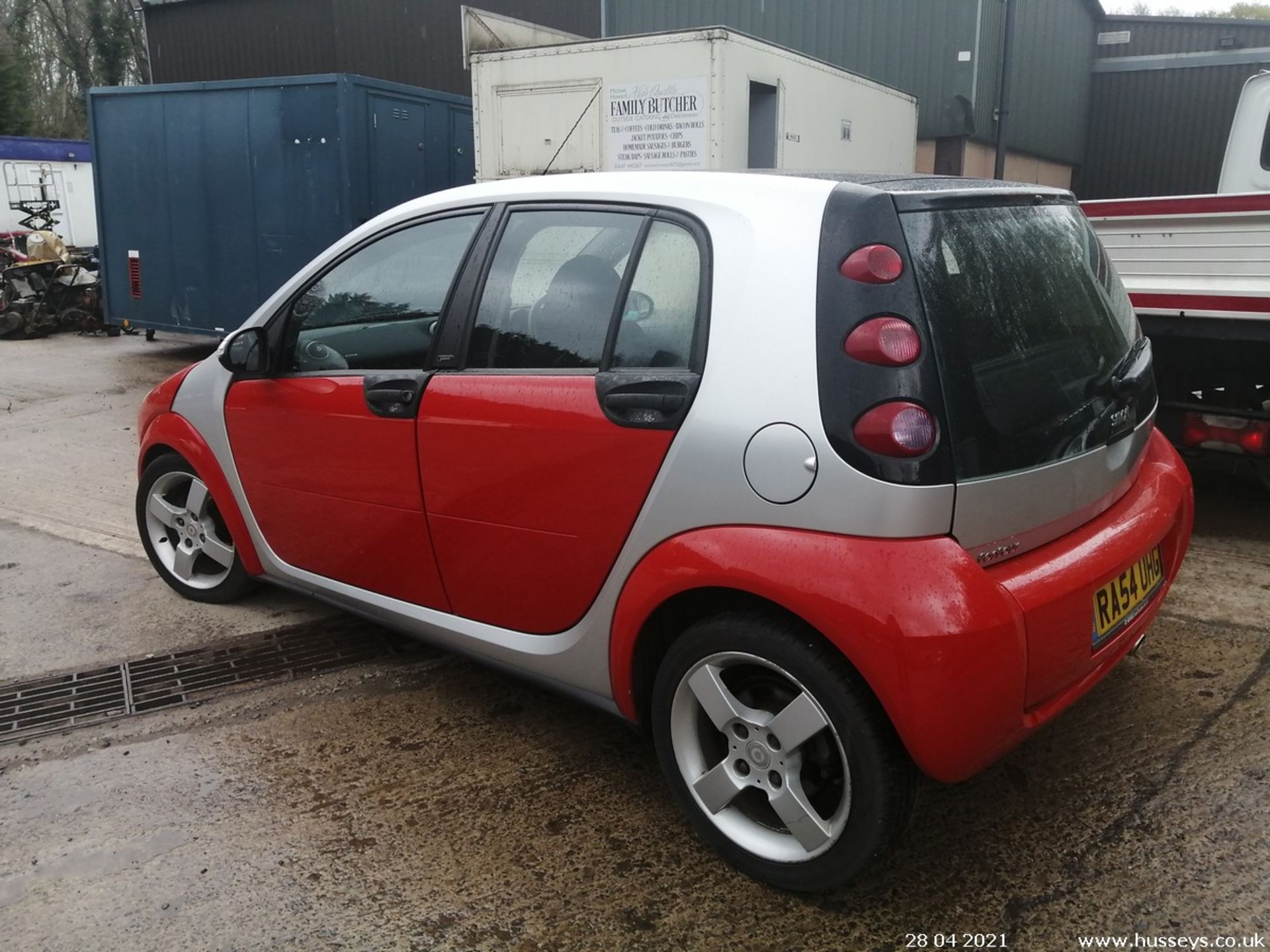 04/54 SMART FORFOUR PASSION SEMI-AUTO - 1332cc 5dr Hatchback (Silver, 77k) - Image 10 of 26