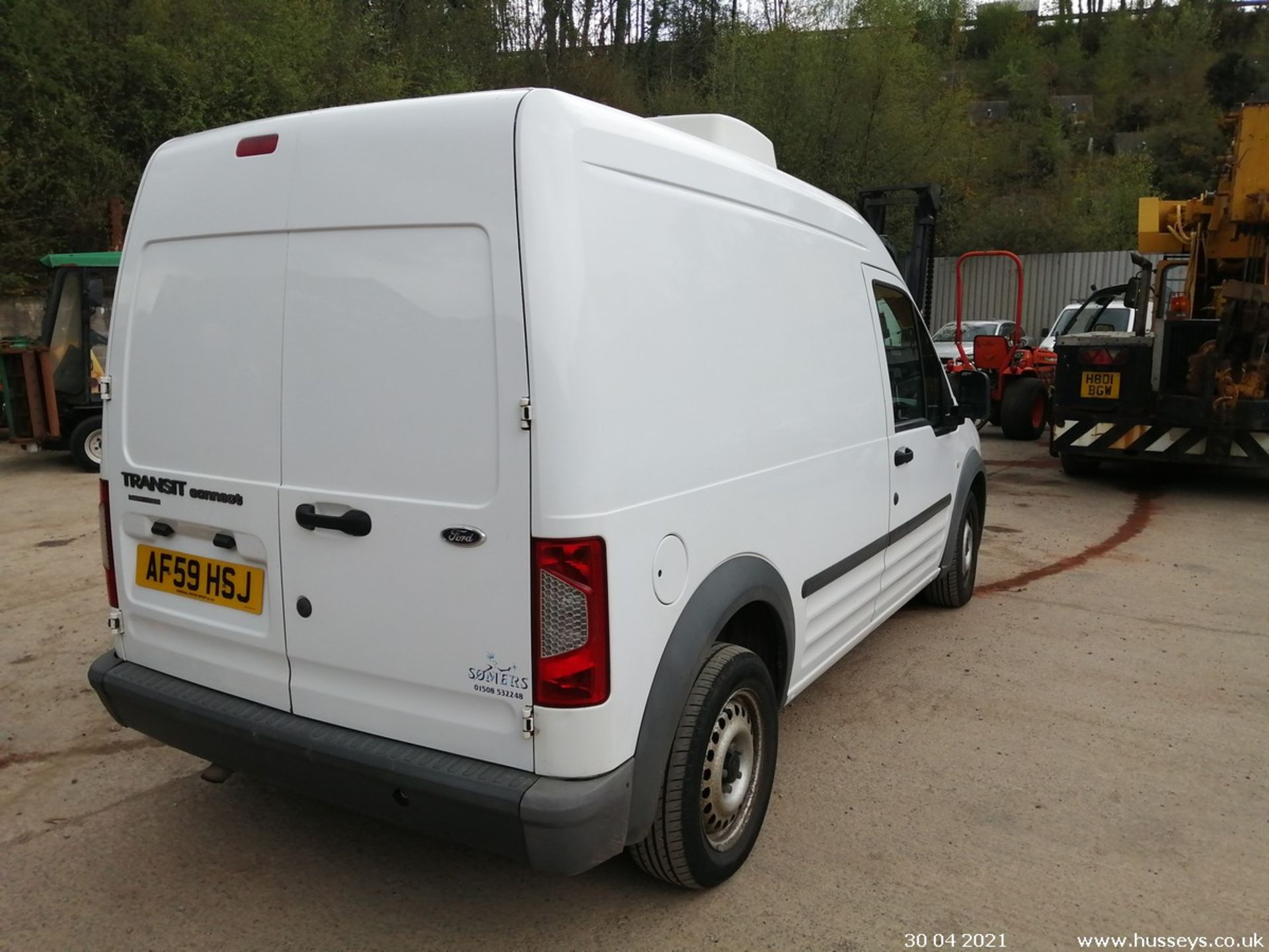 09/59 FORD TRAN CONNECT 90 T230 - 1753cc 3dr Van (White, 132k) - Image 6 of 12