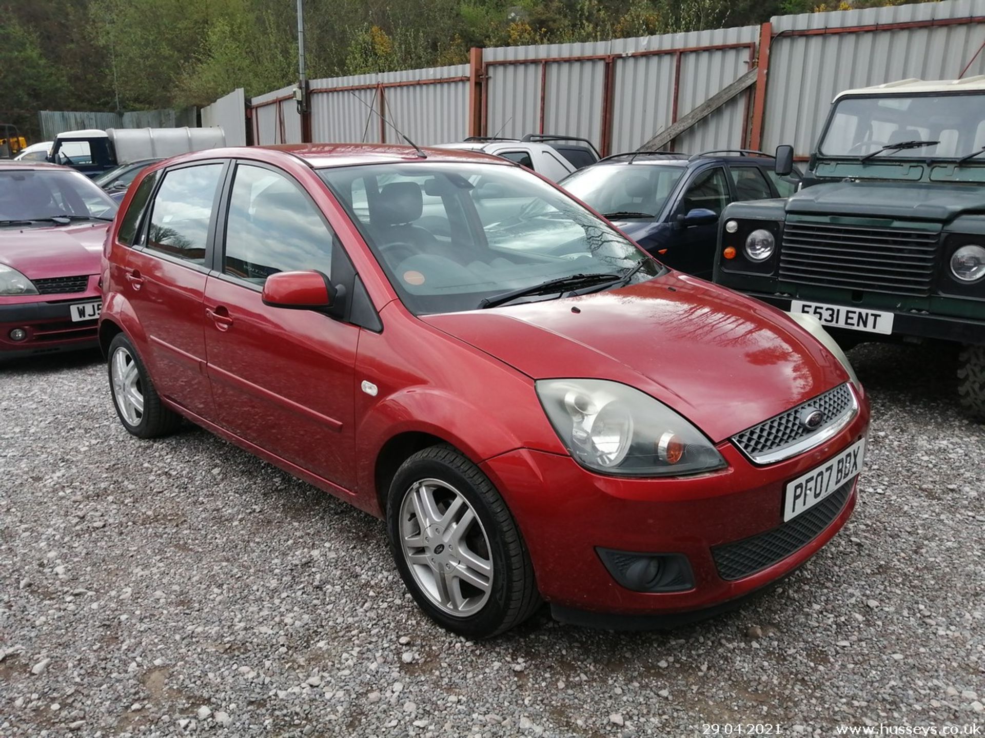 07/07 FORD FIESTA GHIA TDCI - 1399cc 5dr Hatchback (Red, 111k)