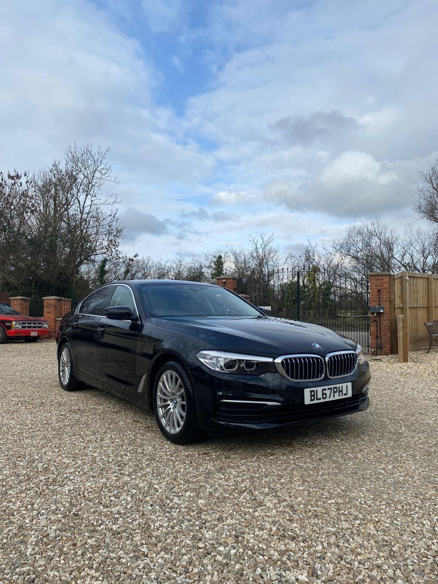 18/67 BMW 530E SE AUTO HYBRID - 1998cc 4dr Saloon (Black, 66k) - Image 8 of 14