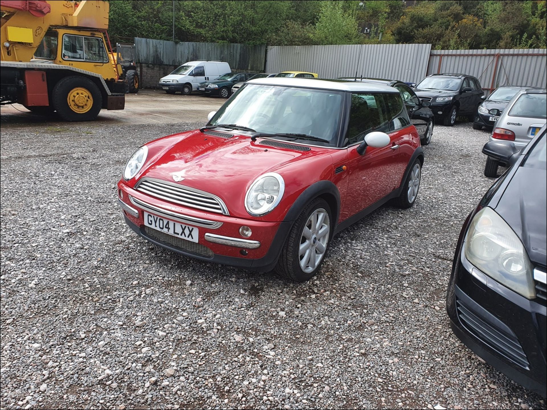 04/04 MINI MINI COOPER - 1598cc 3dr Hatchback (Red, 95k) - Image 5 of 11