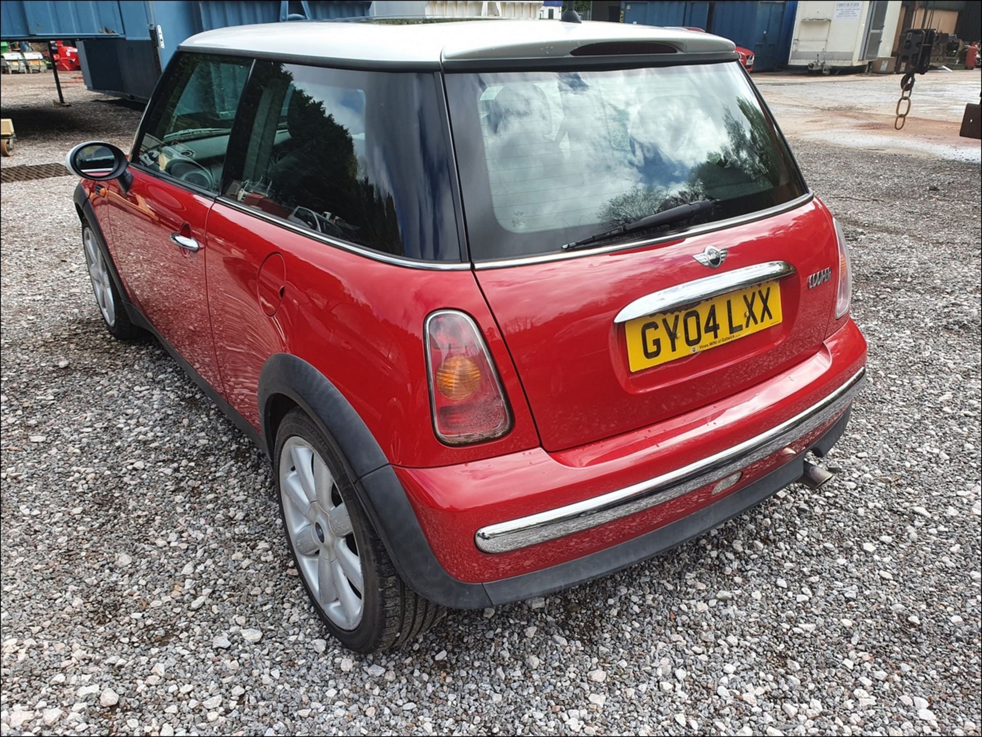 04/04 MINI MINI COOPER - 1598cc 3dr Hatchback (Red, 95k) - Image 7 of 11