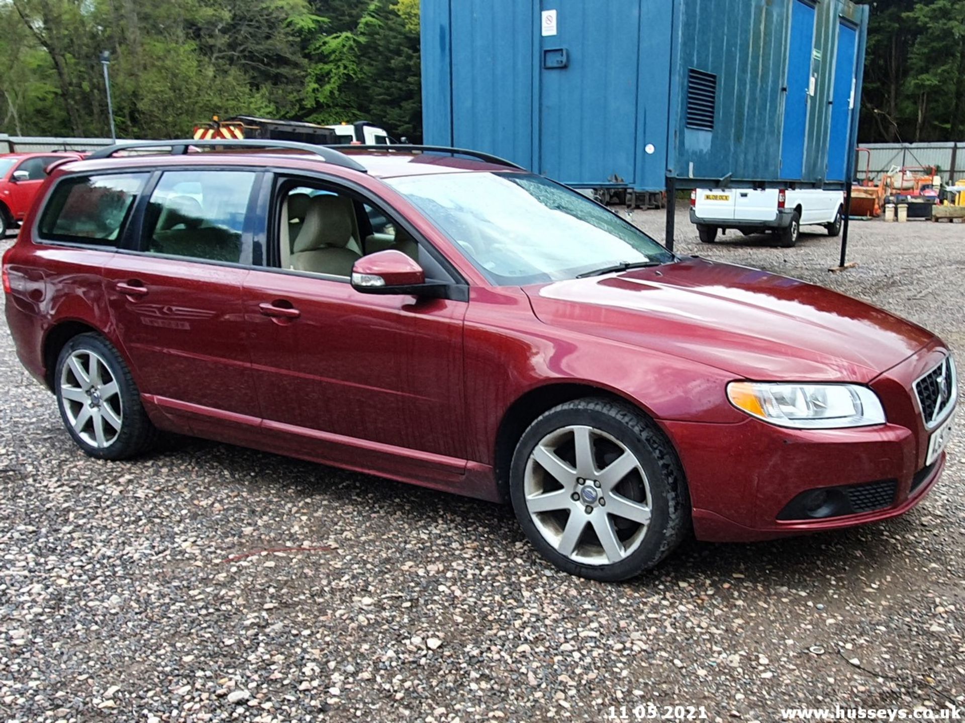 07/57 VOLVO V70 SE SPORT D - 2400cc 5dr Estate (Red, 186k)