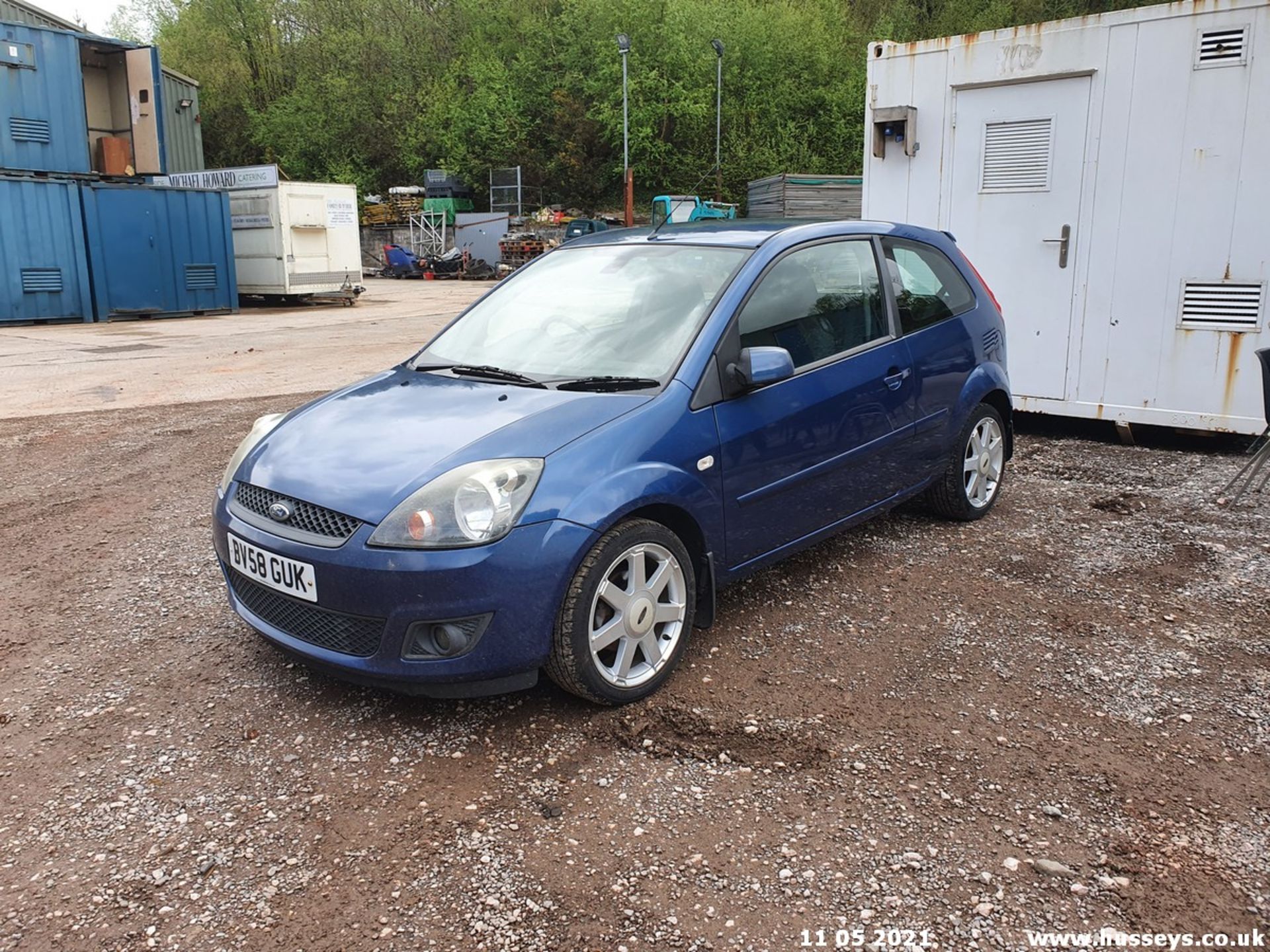 08/58 FORD FIESTA ZETEC BLUE 80 - 1388cc 3dr Hatchback (Blue, 118k) - Image 6 of 16