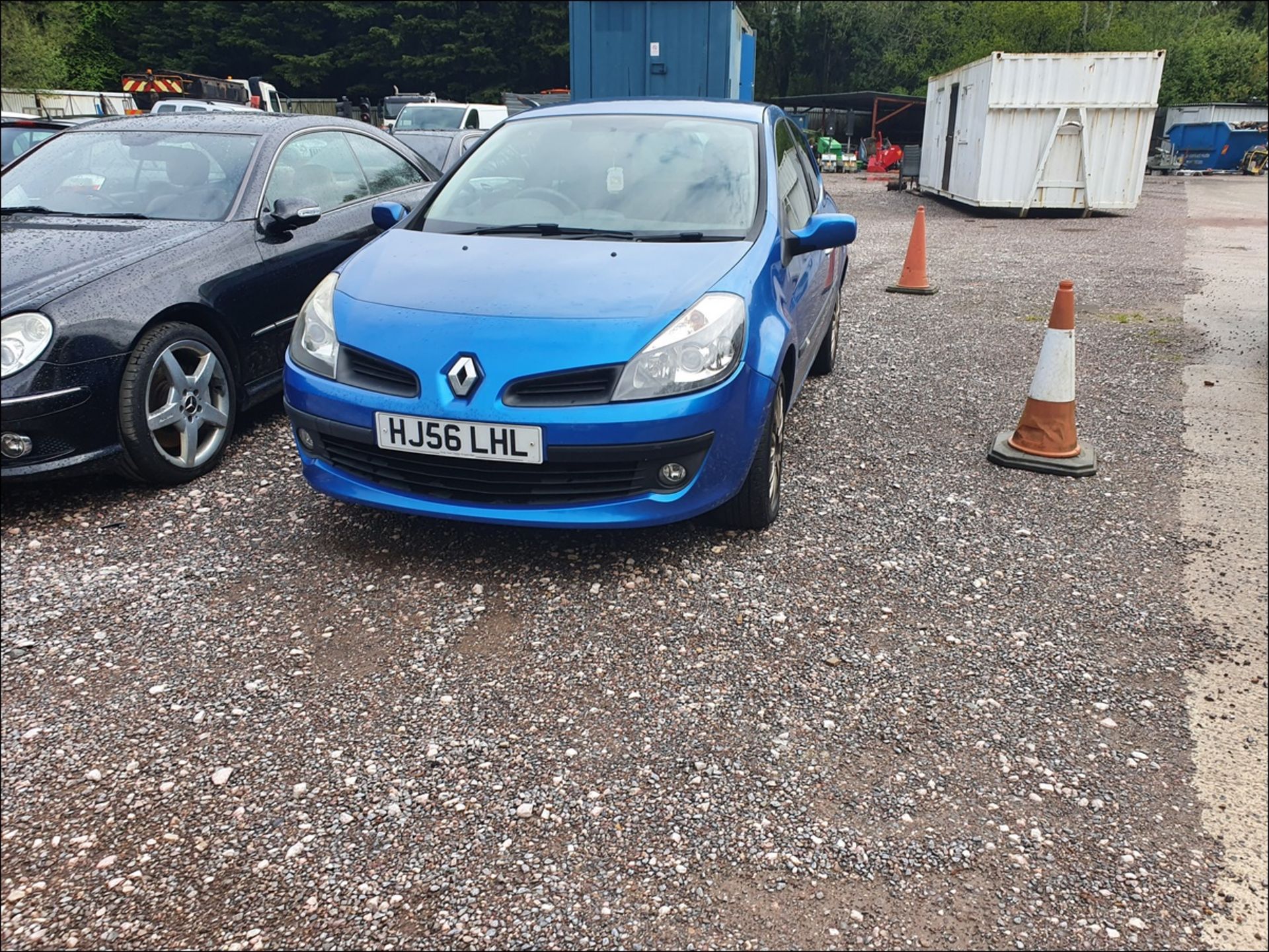 06/56 RENAULT CLIO DYNAMIQUE S - 1390cc 3dr Hatchback (Blue, 119k) - Image 4 of 12