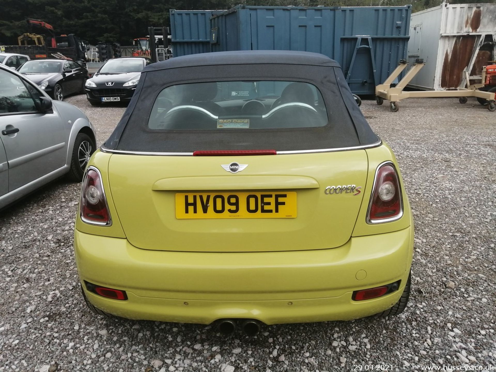 09/09 MINI COOPER S - 1598cc 2dr Convertible (Yellow, 83k) - Image 7 of 13