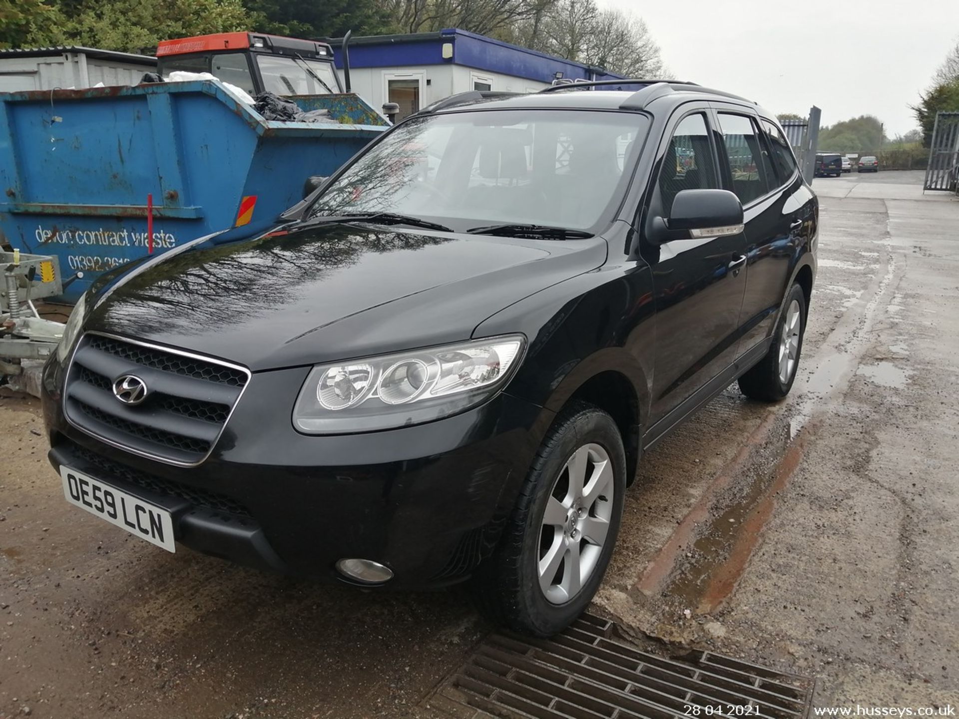 09/59 HYUNDAI SANTA FE CDX CRTD 4WD - 2188cc 5dr Estate (Black, 89k) - Image 3 of 12