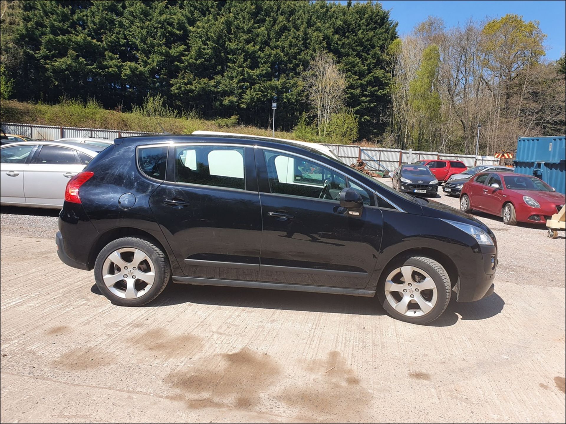 12/62 PEUGEOT 3008 ACTIVE HDI - 1560cc 5dr Hatchback (Black, 86k) - Image 4 of 15