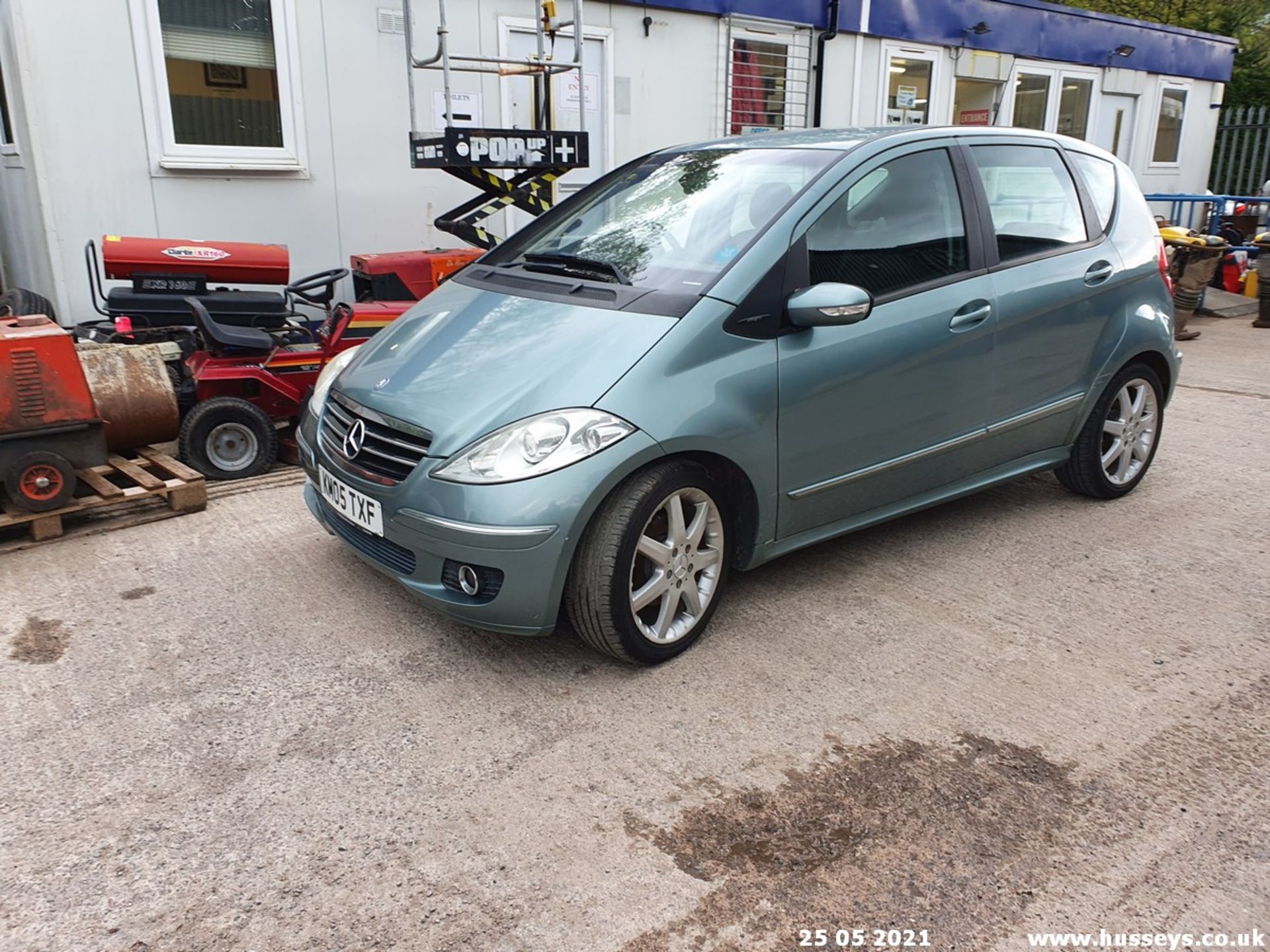 05/05 MERCEDES A180CDI AVANTGARDE SE CVT - 1992cc 5dr Hatchback (Blue, 72k) - Image 3 of 11