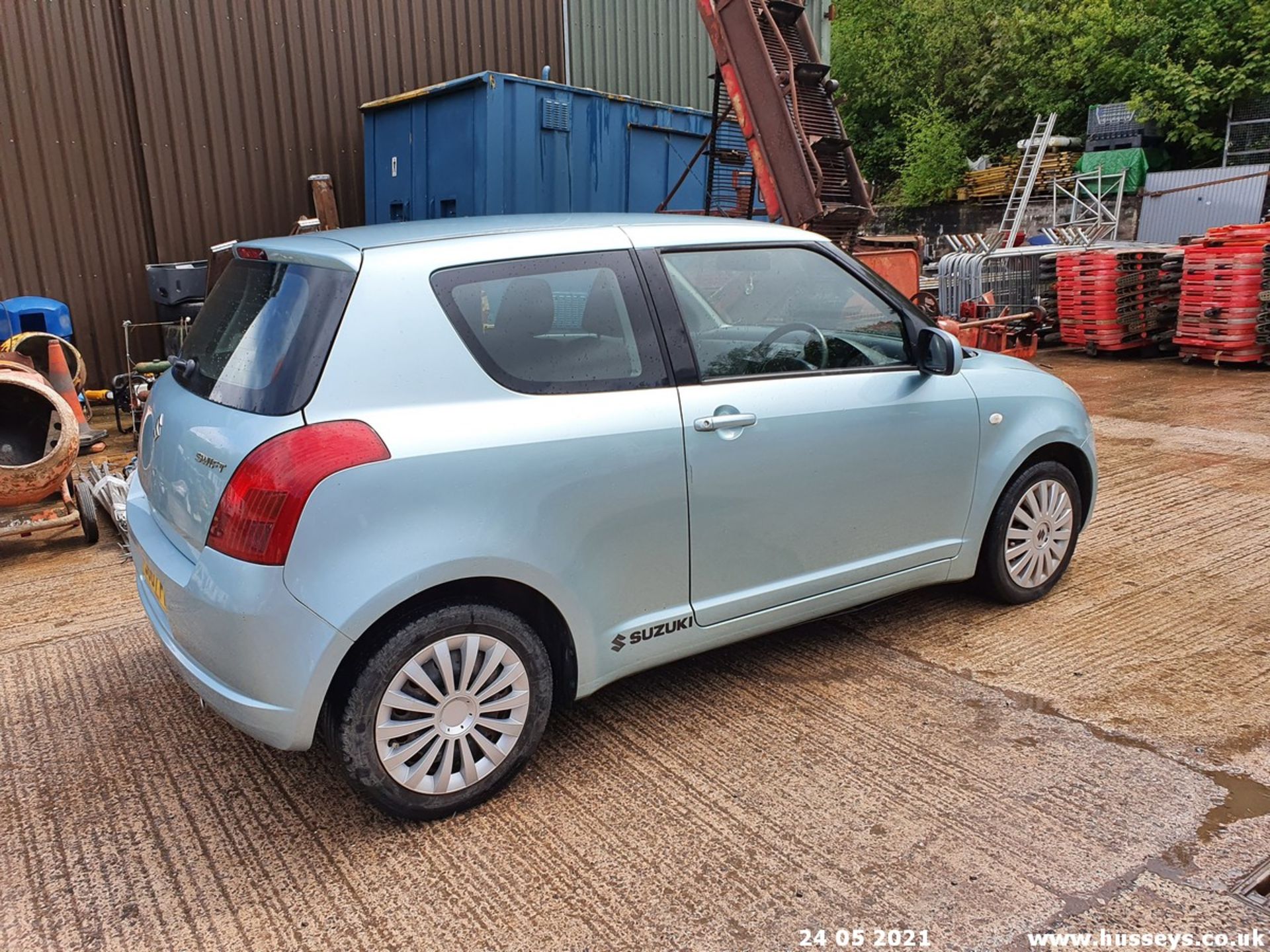 07/07 SUZUKI SWIFT GL - 1328cc 3dr Hatchback (Blue, 96k) - Image 5 of 15