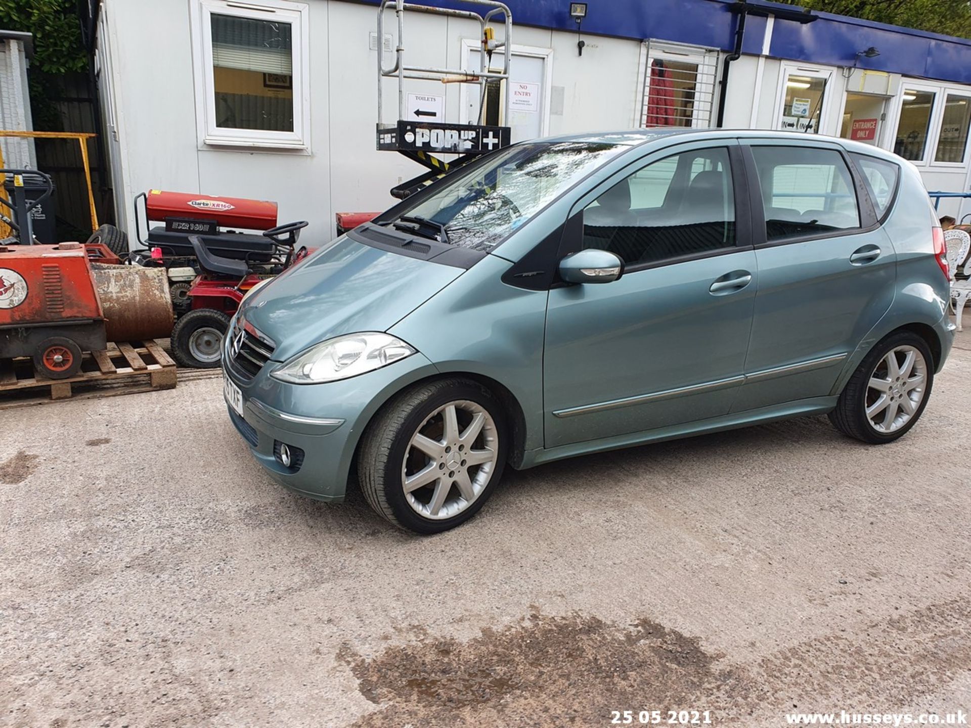 05/05 MERCEDES A180CDI AVANTGARDE SE CVT - 1992cc 5dr Hatchback (Blue, 72k) - Image 4 of 11